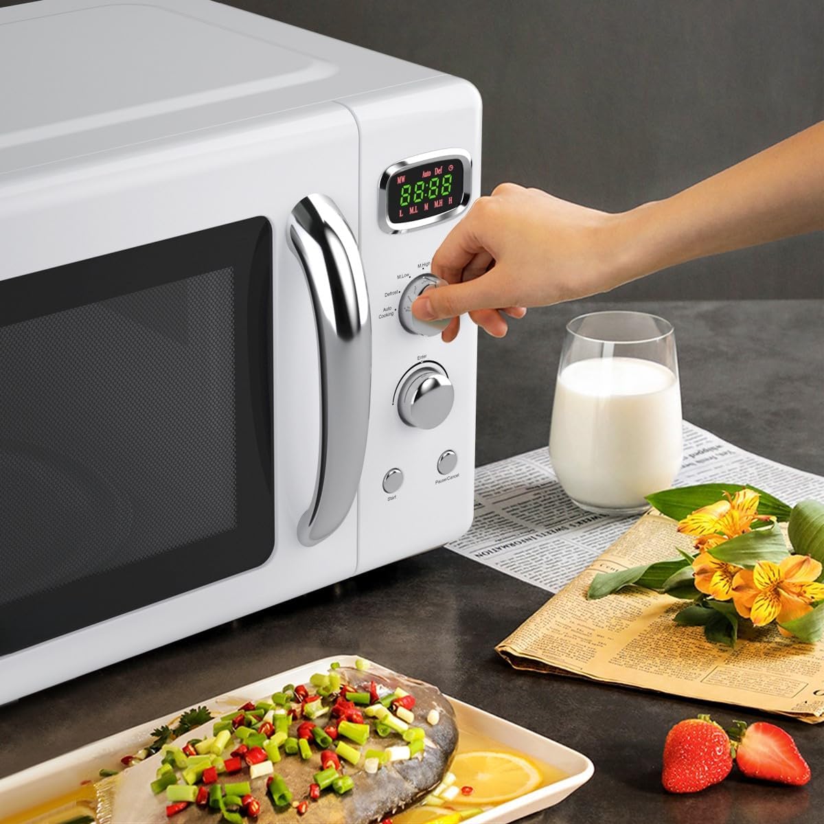 Retro Countertop Microwave Oven, SIMOE Compact Microwave Oven 0.9 cu.ft. W/Child Lock, 5 Micro Power, Defrost & 8 Auto-cooking, LED Display, Easy Clean Interior, White, 900 W