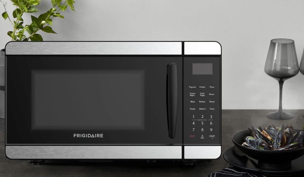 FRIGIDAIRE EMW727 0.7 Cubic Foot Microwave, Stainless Steel