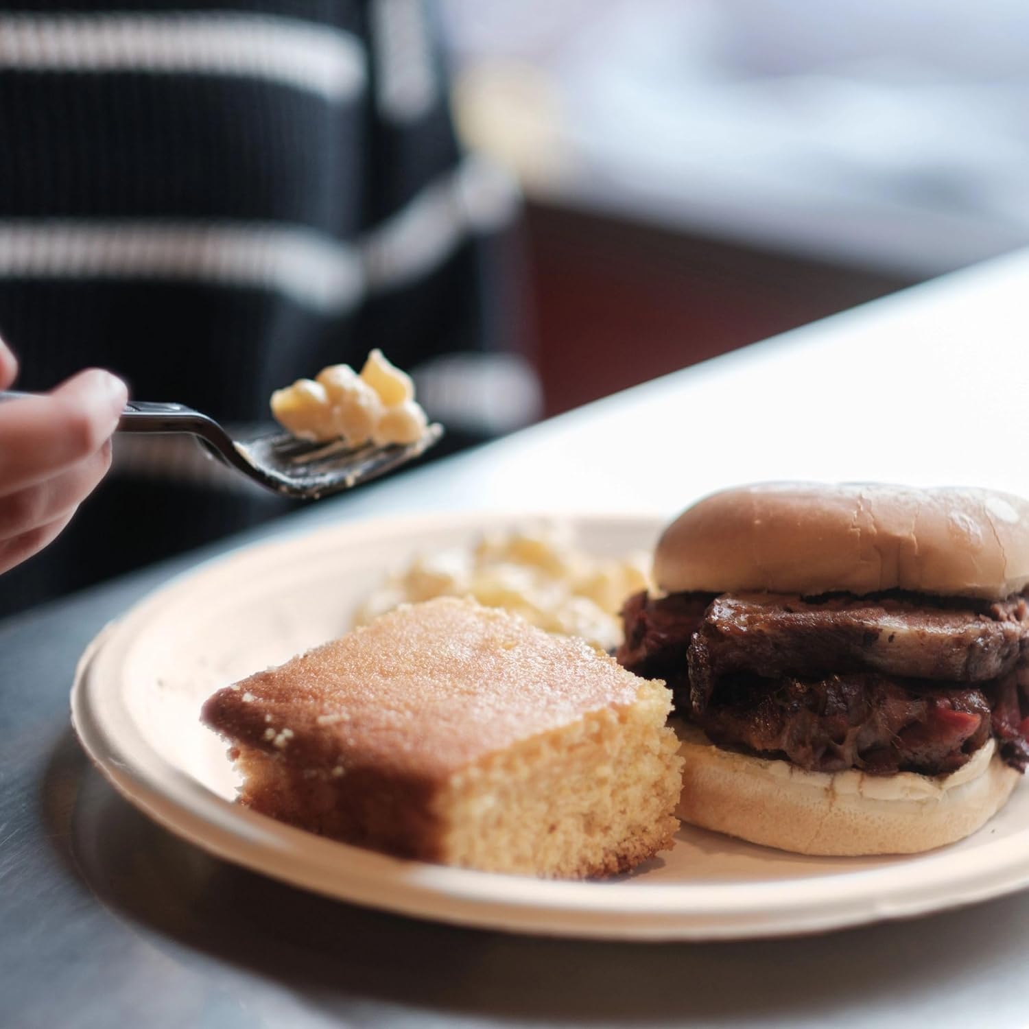 Dart 10FBRP1 10.2 in. Diameter ProPlanet Seal Compostable Fiber Dinnerware Plate - Natural (500/Carton)