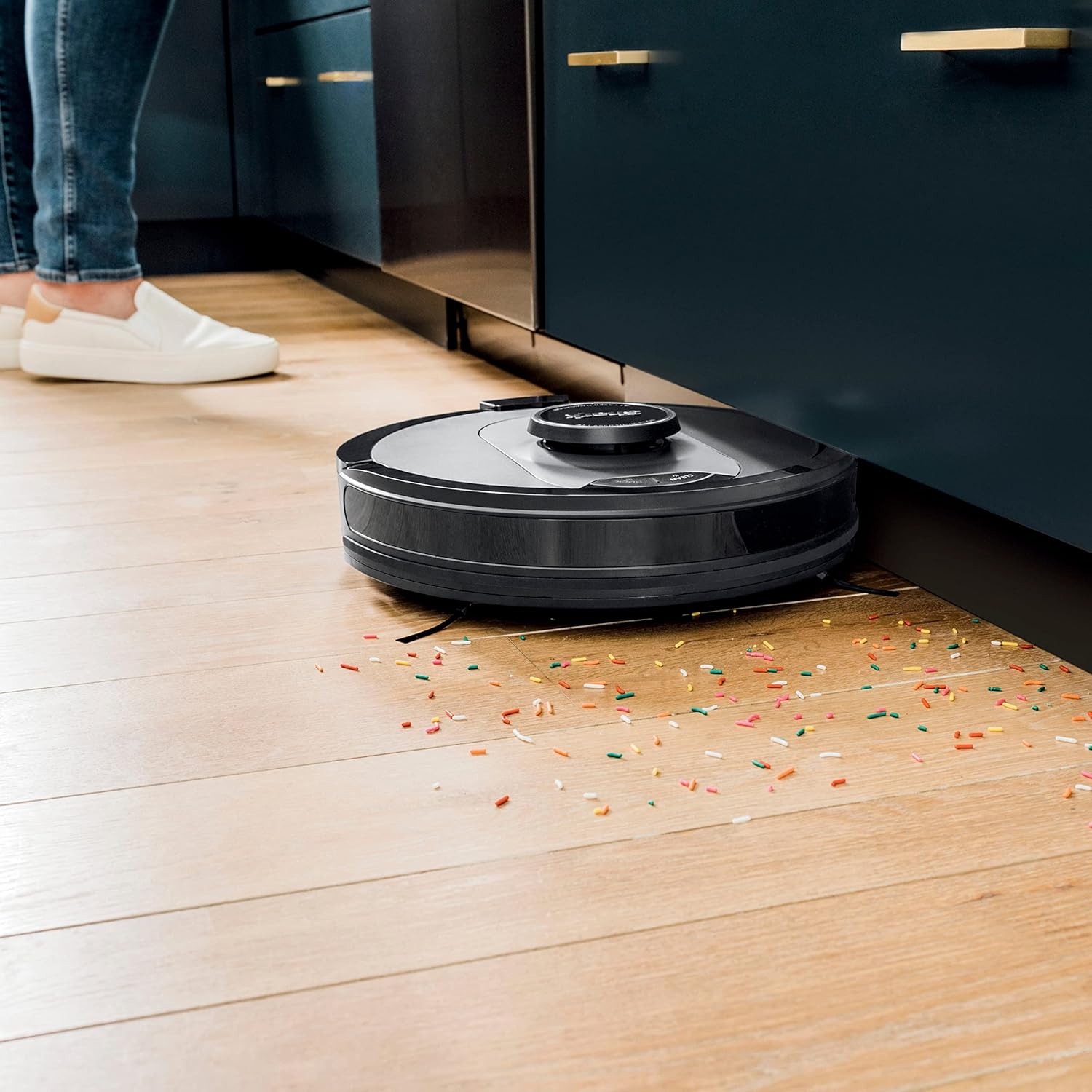 SHARK AV2501AE AI Robot Vacuum with XL HEPA Self-Empty Base, Bagless, 60-Day Capacity, LIDAR Navigation, Perfect for Pet Hair, Compatible with Alexa, Wi-Fi Connected Black, RV2502AE (Renewed)
