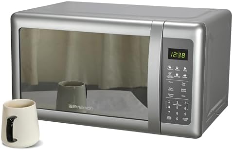 Emerson MW7601SL-N Countertop Microwave Oven with Sleek Mirrored Finish Glass Door, 700W, 10 Power Levels and 6 Pre-Programmed Settings with Child Safe Lock, 0.7. Cu. Ft., Silver