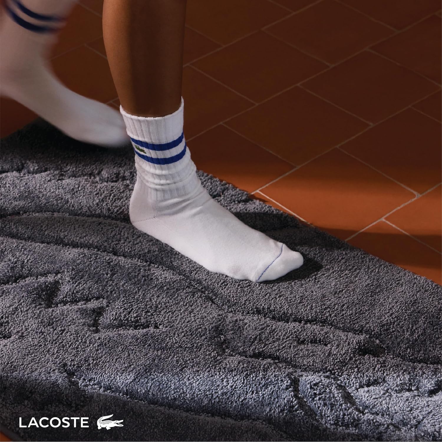 Lacoste Memory Foam Bath Rug – Ultra Soft Fleece Bathroom Mat with Embroidered Crocodile Logo, Super Absorbent, Non-Slip Backing, Machine Washable, Plush & Stylish 19