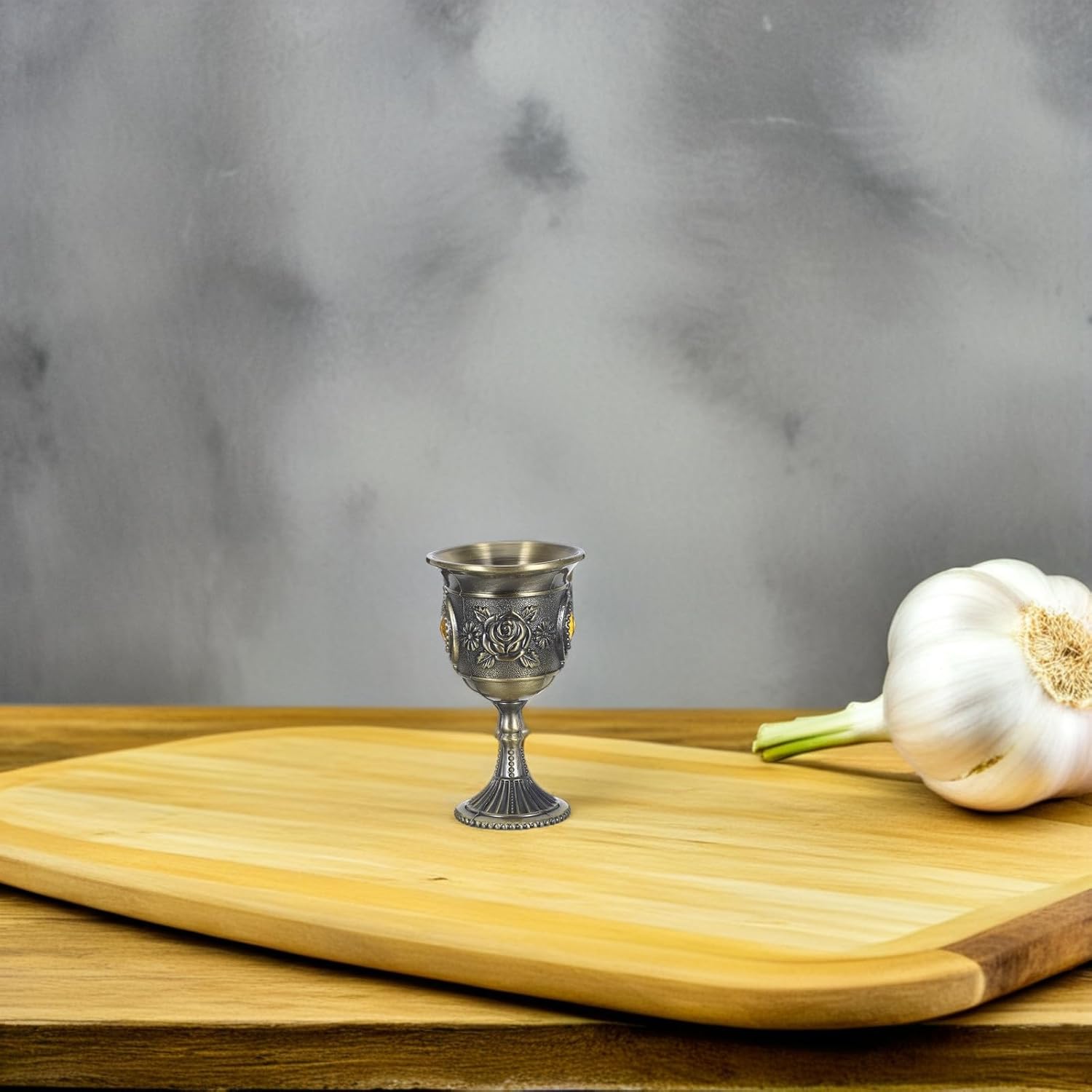 Vintage Metal Wine Goblet Retro Liquor Cup Household Decorative Wine Cup Comfortable Touch