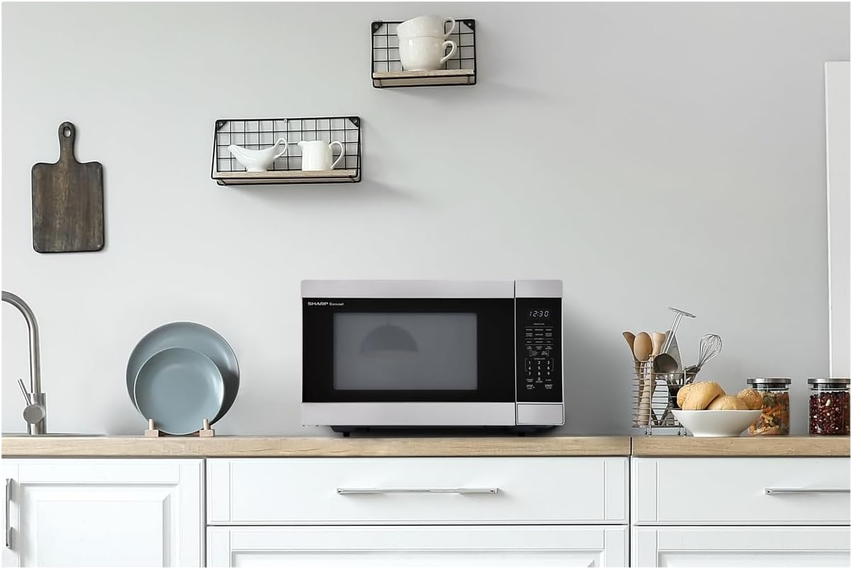 SHARP Countertop Microwave Oven with Removable 13.6