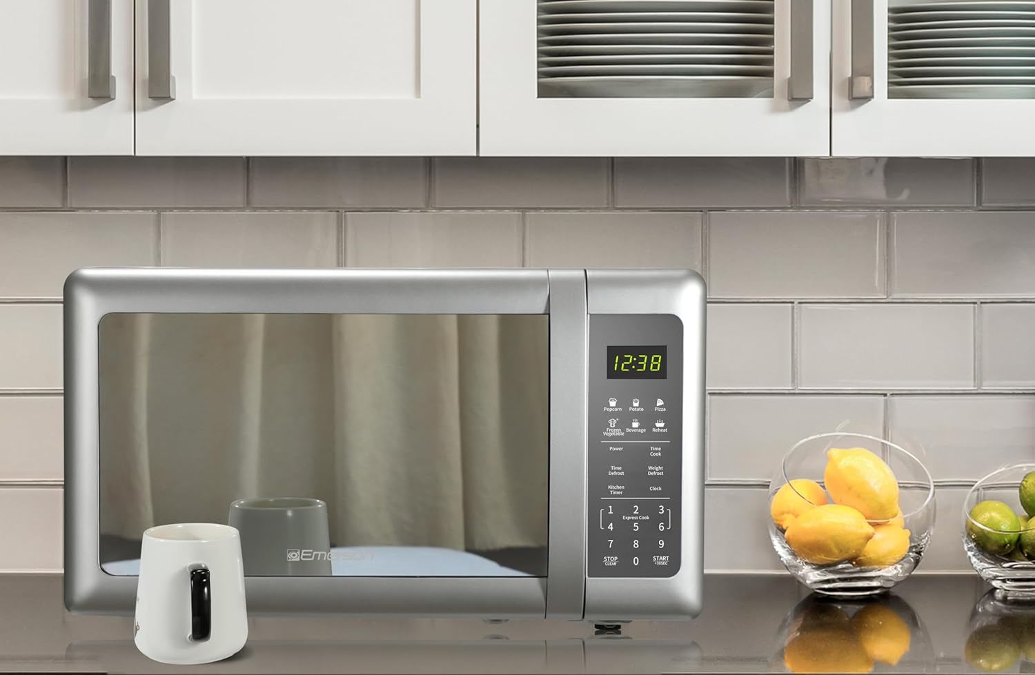 Emerson MW7601SL-N Countertop Microwave Oven with Sleek Mirrored Finish Glass Door, 700W, 10 Power Levels and 6 Pre-Programmed Settings with Child Safe Lock, 0.7. Cu. Ft., Silver