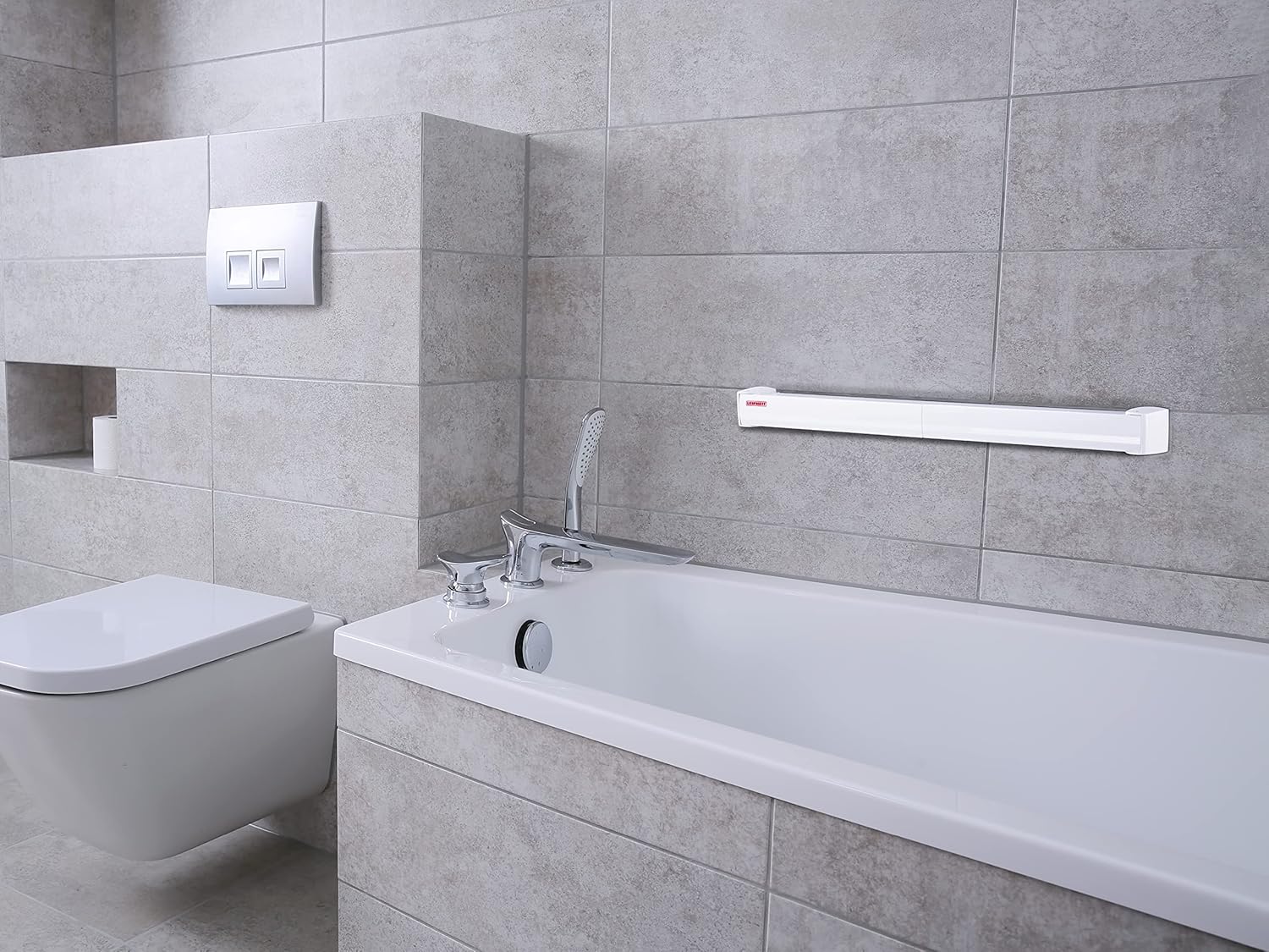 Leifheit Telegant 30 Protect Wall Dryer – Foldable Indoor/Outdoor Clothes Drying Rack with 5 x 60 cm Bars, 3m Drying Space, Compact & Sturdy Laundry Airer, White, Easy Wall-Mount Design