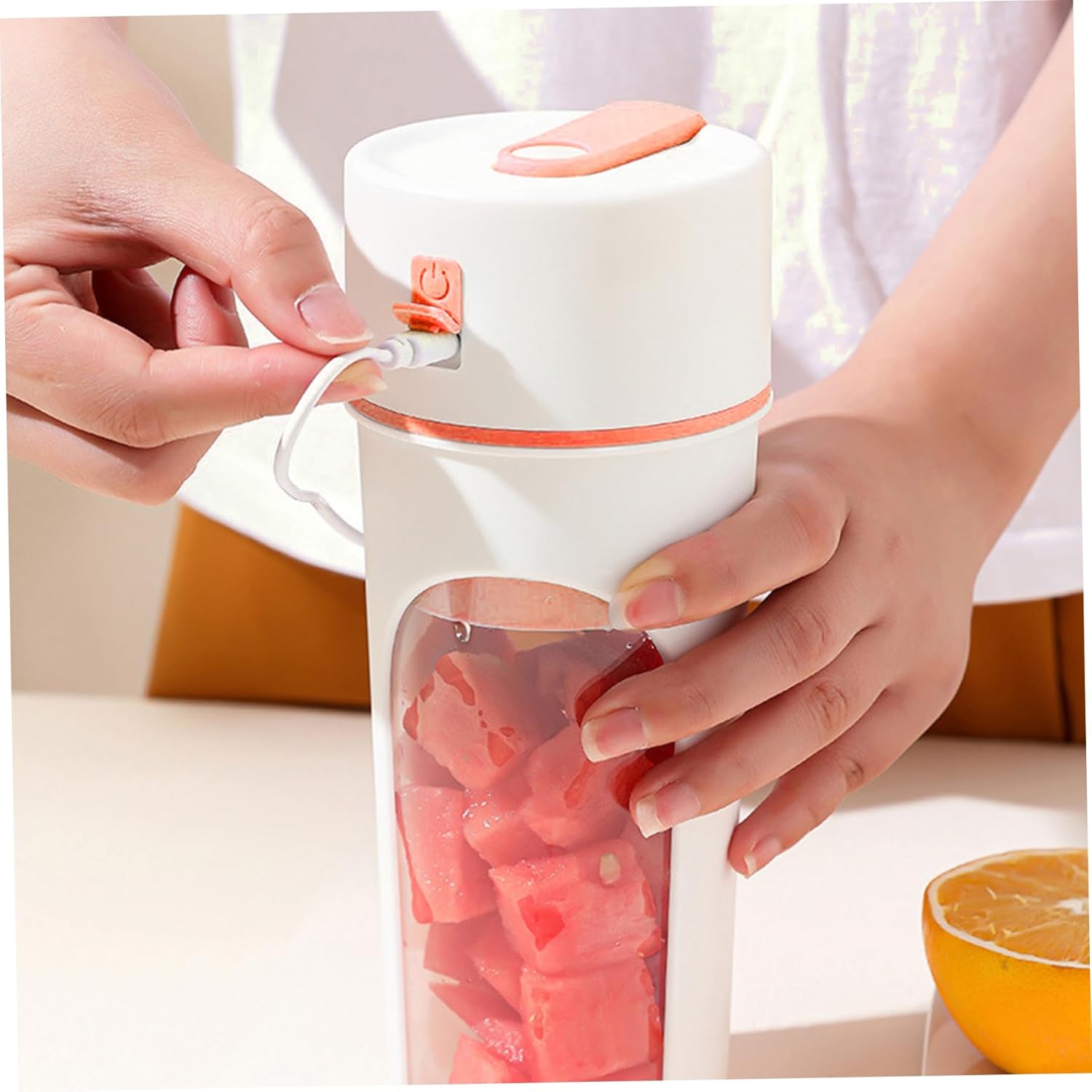 Portable Blender, 480ml Portable Juicer Blender with 6-Blade Head, Cup for Shakes and, USB for Office, Gym, Kitchen, Travel Mini Blenders