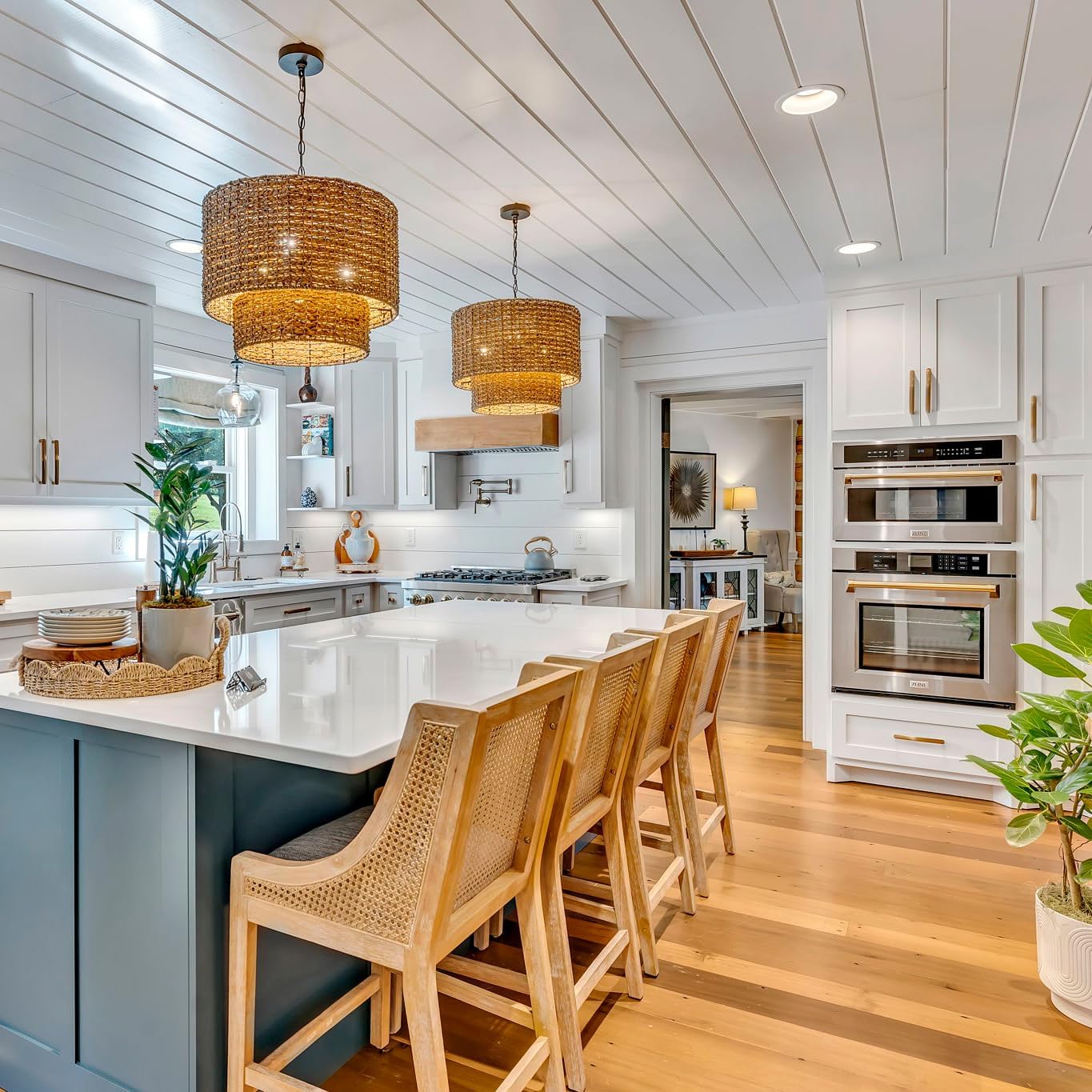 ZLINE Autograph Edition 30” 1.6 cu ft. Built-in Convection Microwave Oven in Stainless Steel and Gold Accents