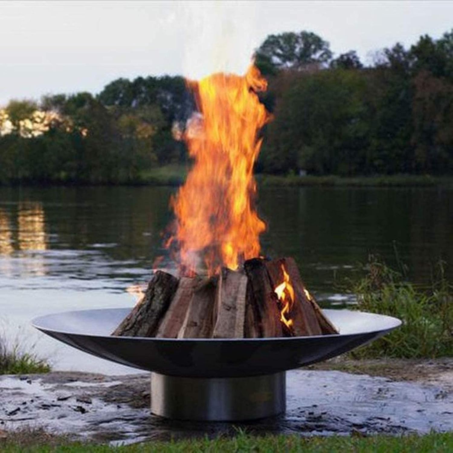Large Outdoor Fire Pit,Outdoor Heater Wood Burning,Oversize Round Firebowl,Heavy Duty Metal Fireplace for Charcoal Burning,Heavy Duty Patio Firepit