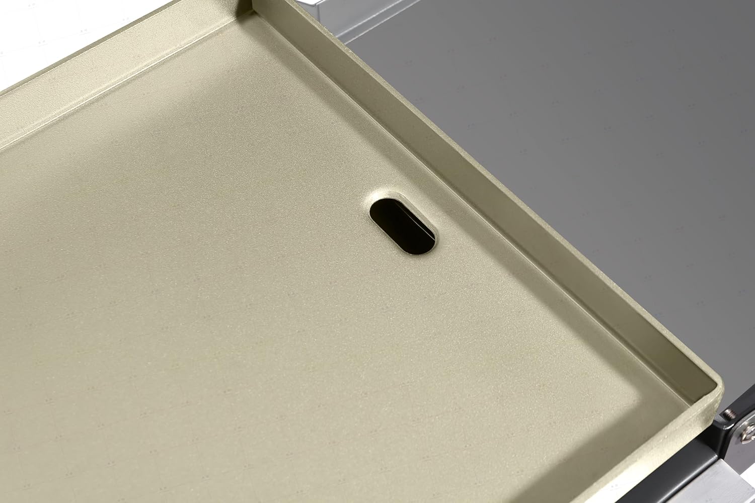 Propane Gas Griddle & Grill Outdoor Flat Top Propane Grill,Rolling Wheels & Folding Side Shelves for Camping