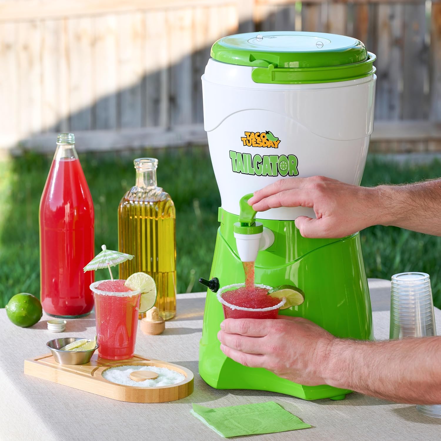 Nostalgia Taco Tuesday Tailgator Margarita Machine - Blender for Smoothies, Margaritas, Daiquiris, and Slushies - White/Lime Green - 128-Ounce - 10