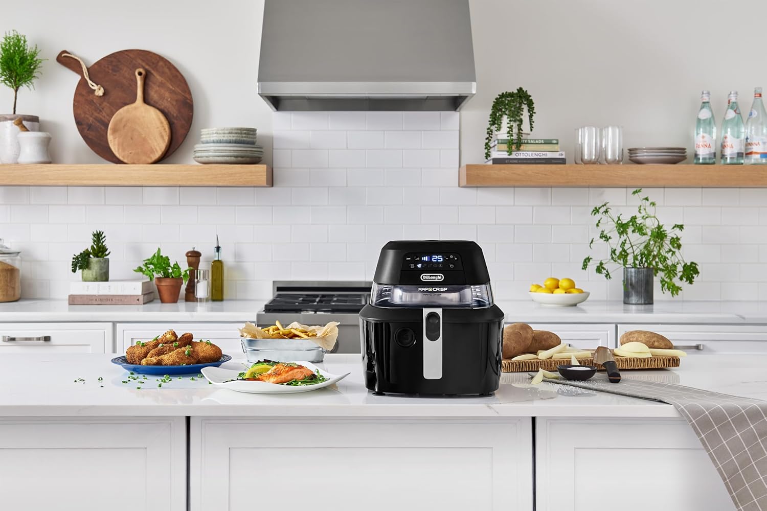 De'Longhi Rapid Crisp Air Fryer, 5-Quart, 1700-Watt XL Cooker, Fries, Crisps, Roasts, Bakes, 5 Preset Functions, Pizza Setting, Up to 20% Faster Cooking, Easy Clean Nonstick, 360° Viewing, Black