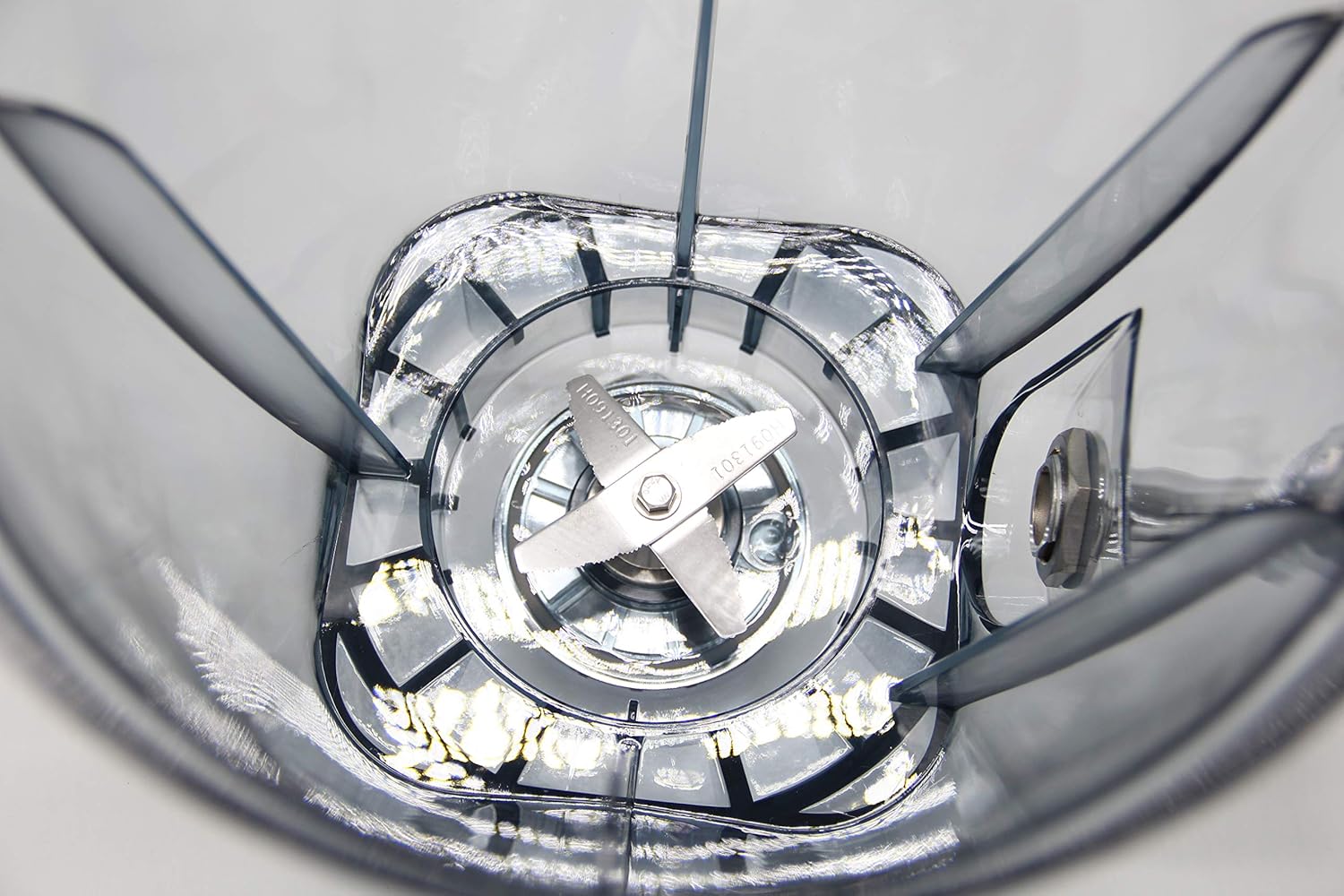 Huanyu 200 oz Commercial Blender Large Capacity Professional Multi-functional Mixer Crush Machine Speed Adjustable Max.57000 RPM for Soy Milk Vegetable Fruit Smoothie with Faucet