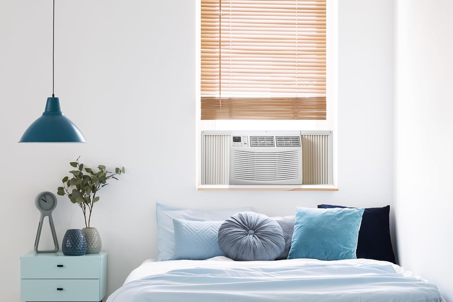 Amana 18,000 BTU Window Air Conditioner, 230V, Window AC for Rooms up to 1,000 Sq.Ft with Remote Control, 24H Timer, 3-Speeds, Auto-Restart, and Digital Display, ​White