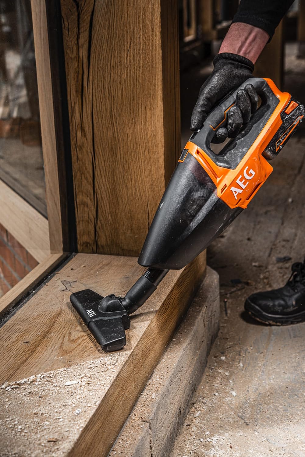 AEG 18V Pro18V Cordless Handheld Sweeper Vacuum Cleaner, BHSS18C-0, Airflow (L/min) 1274, Household Vacuum Cleaner, without Battery and Charger