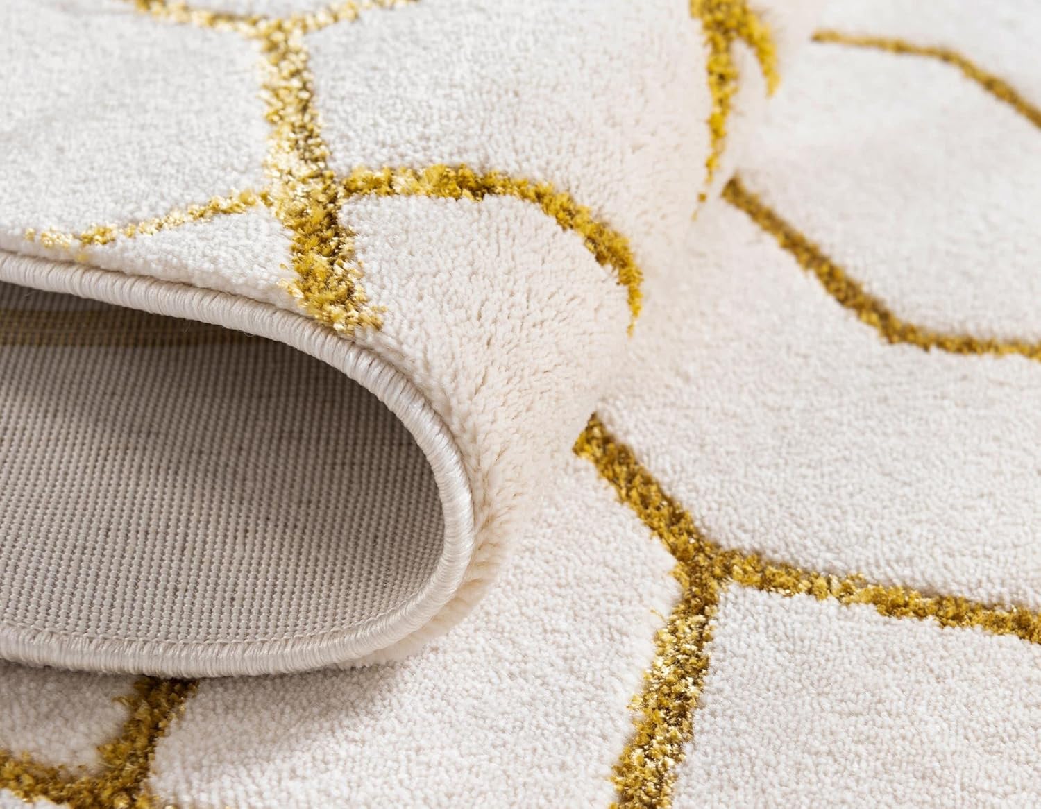 Unique Loom Marilyn Monroe Glam Collection Area Rug - Trellis (7' 1