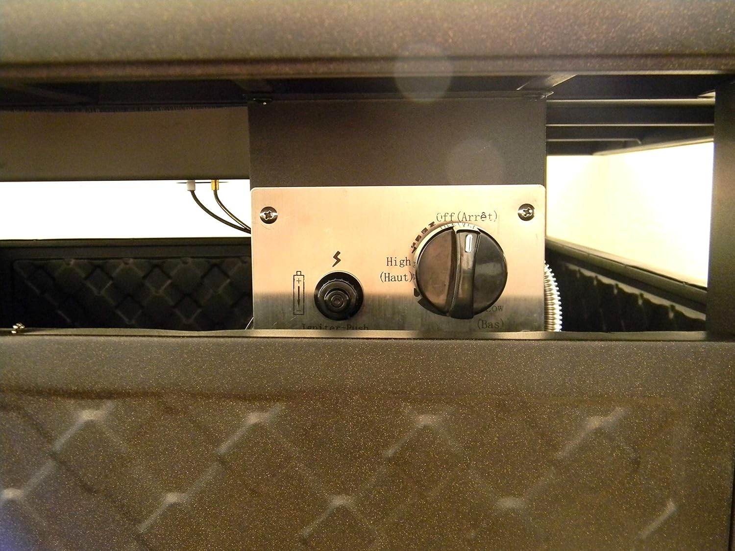 Hiland GFT-51030A Patio Fire Pit Propane Heater w/Glass, Square, Brown