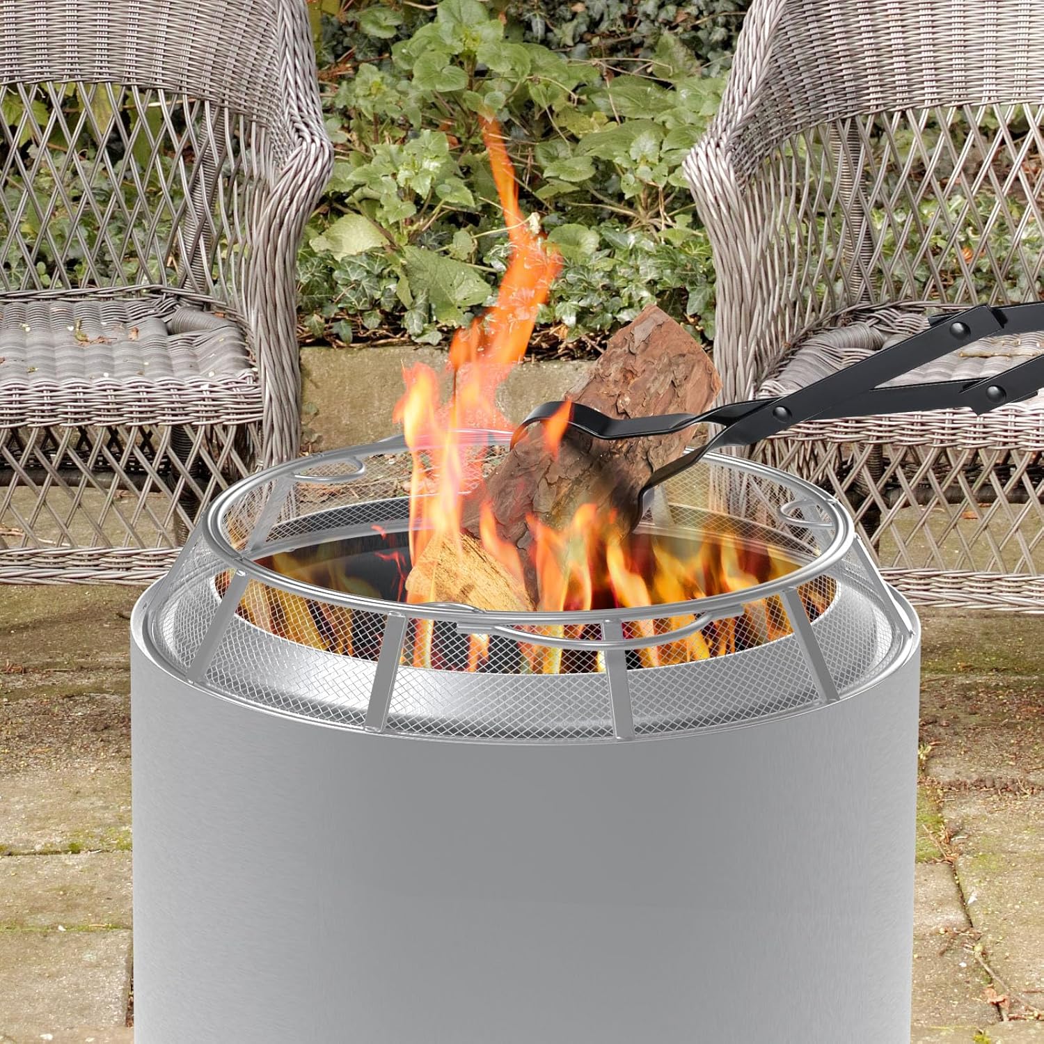 Spark Protector Mesh Screen for Solo Stove Yukon 27 Inch, Stainless Steel Fire Pit Spark Screen Mesh Fire Pit Spark Protector with Sticks Poker for Solo Stove Yukon Accessories