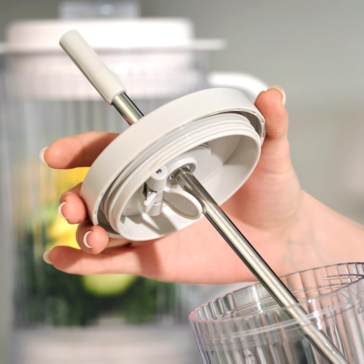 Thymes & Tables1100W Countertop Blender with 57oz Pitcher & 25oz To-Go Cup, Sand -White