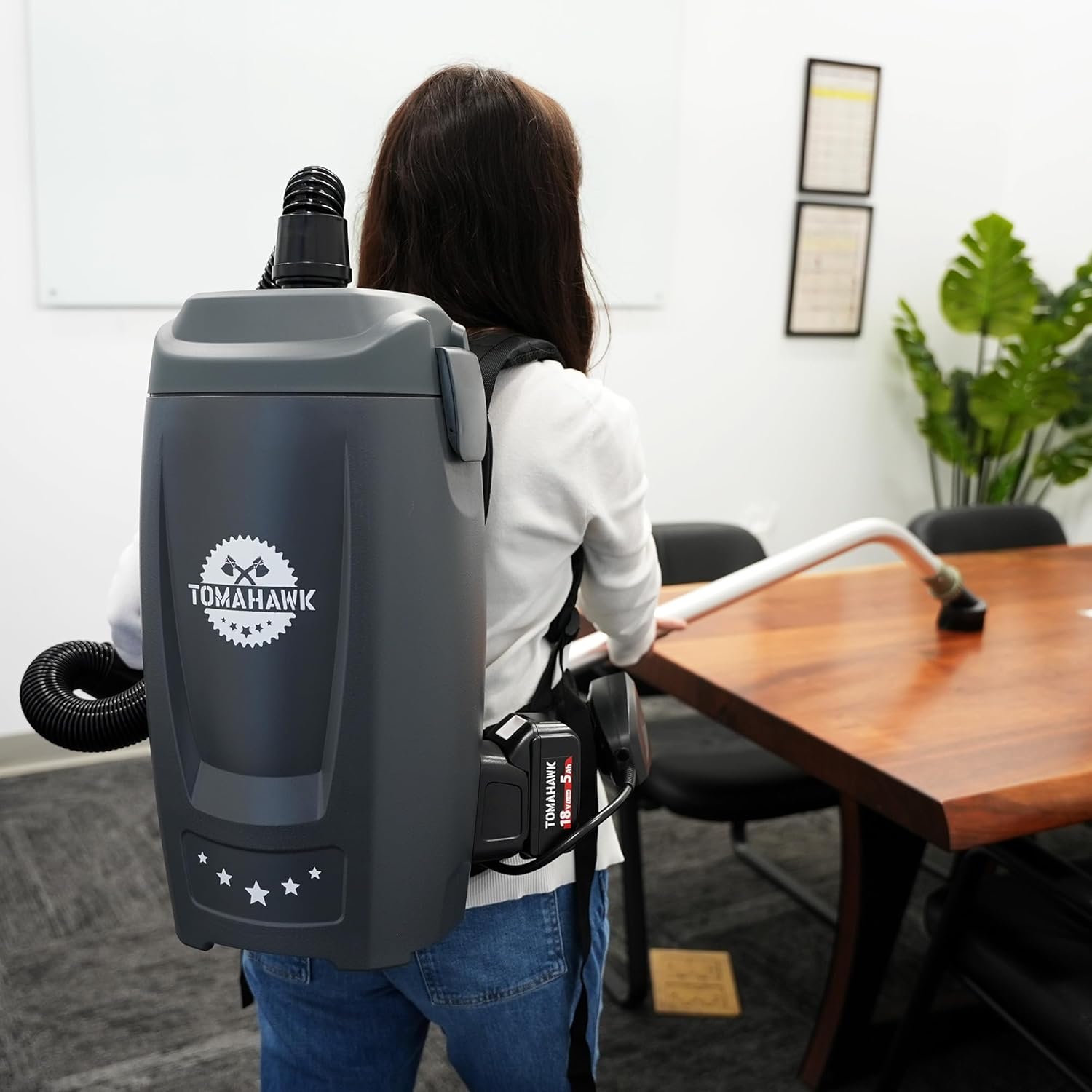 Tomahawk 18V Battery Powered Backpack Vacuum 6L for Janitorial Cleaning – Lightweight Cordless Commercial Vacuum with Quiet Operation