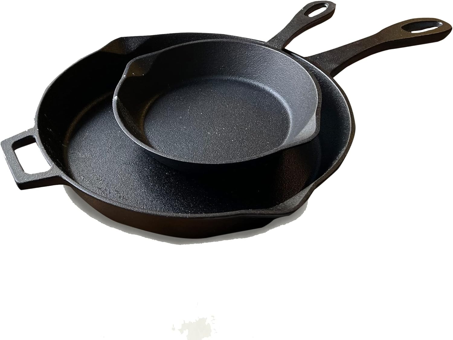 Bayou Classic Cast Iron Skillet Set Includes Pre-Seasoned 10-in and 12-in Handled Skillets with Pour Spouts Perfect For Pan Frying, Sautéing and Baking