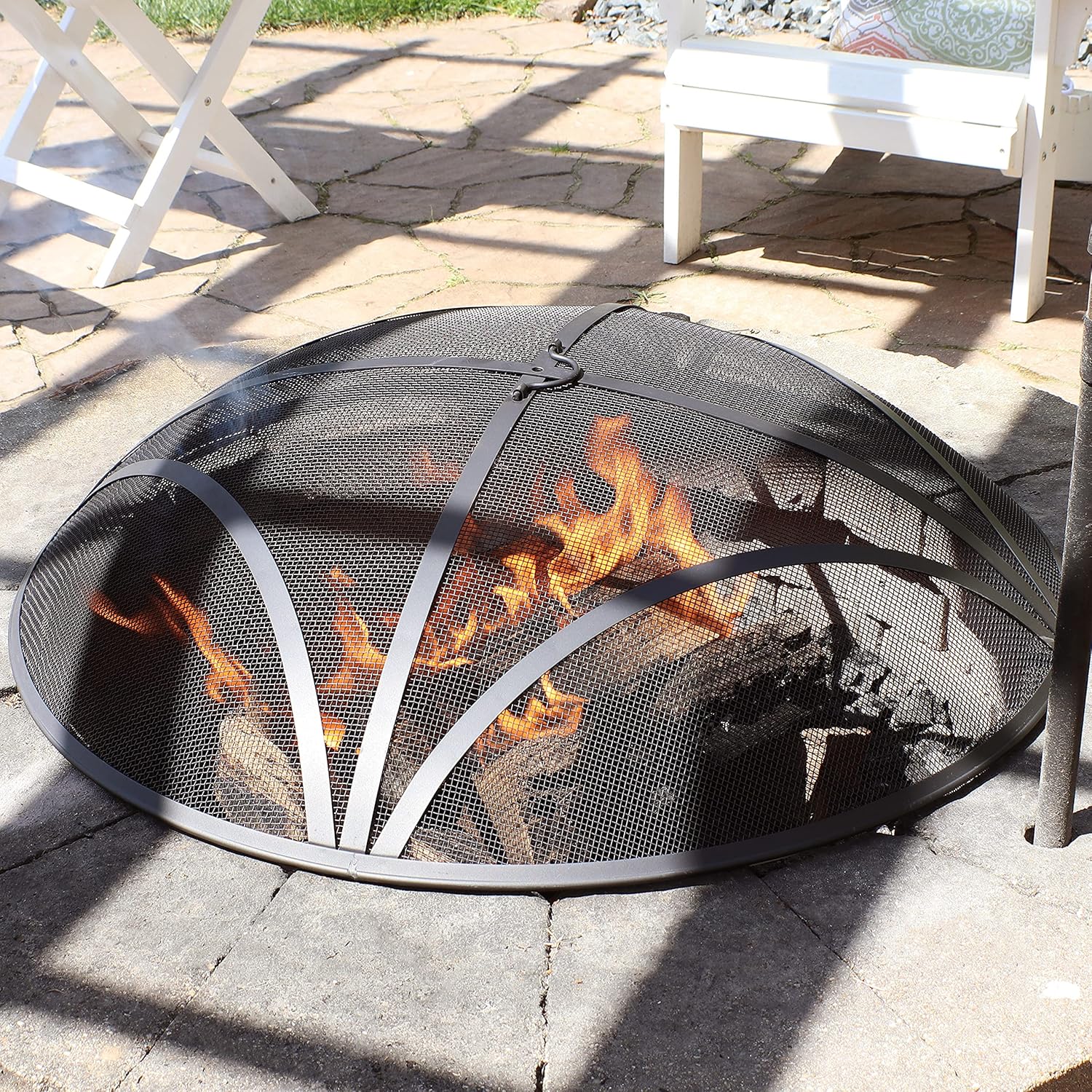 Sunnydaze Black Reinforced Steel Mesh Fire Pit Spark Screen with Ring Handle - 40-Inch Diameter