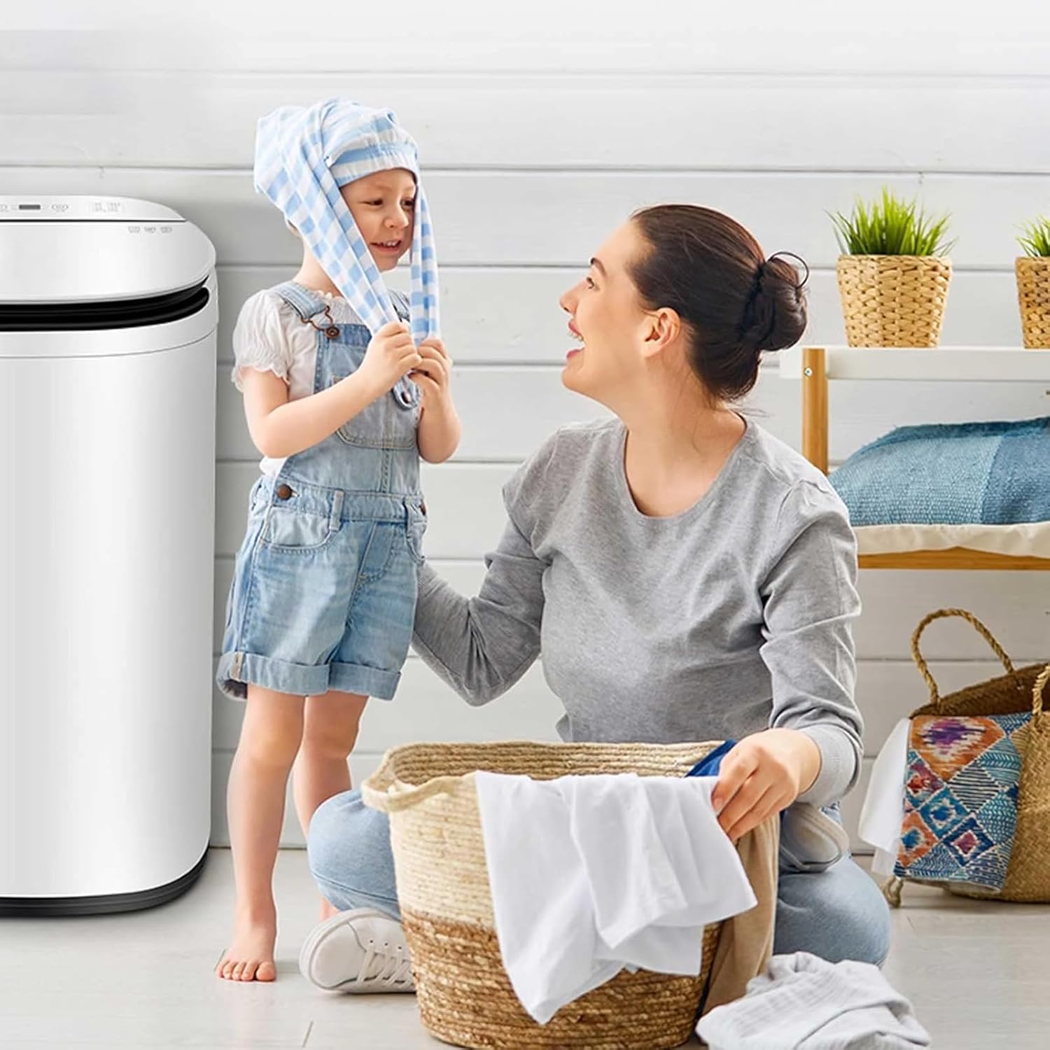 Mini Washing Machine 5.8 Kg Small Household Automatic Mute Laundry Machine Compact Elution Unit Washing Machine with 8 Washing Programs Used in Apartment Camping Dormitory (Yellow)