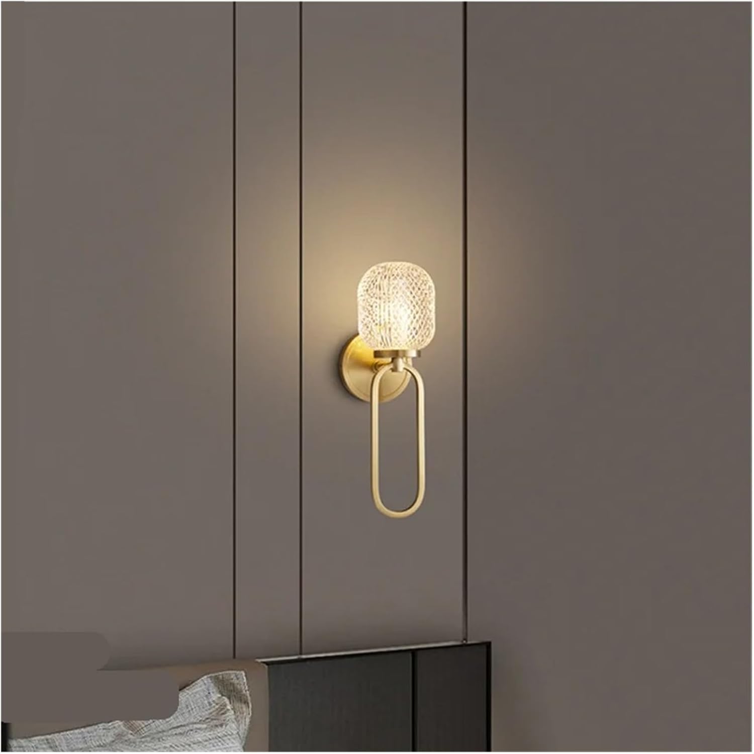 Modern Brass Wall Lamp LED Indoor Sconce Lighting Simple and Chic Creative Decor for Home Bedroom Bedside,Household