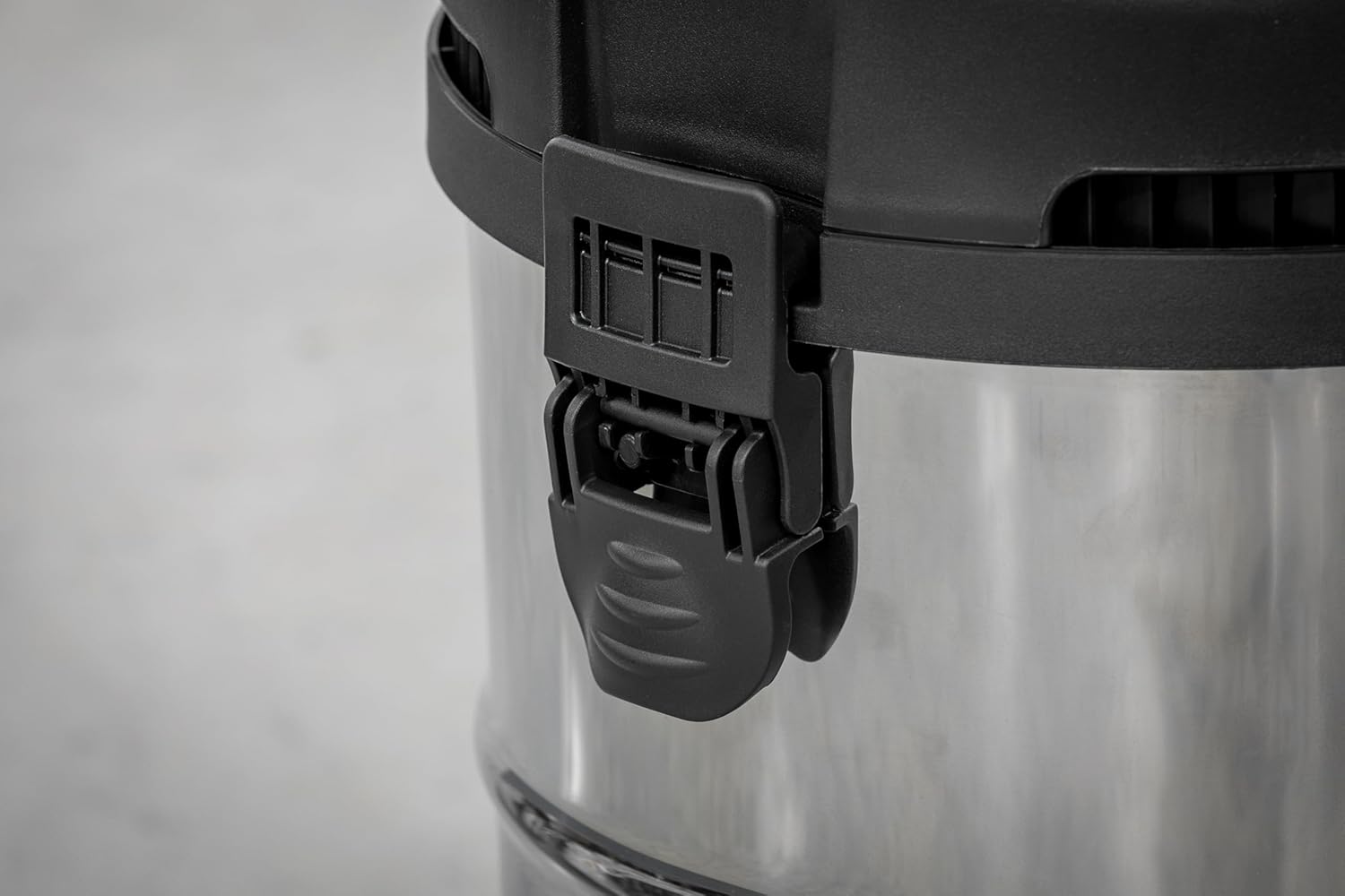 Sealey PC300SDAUTO 30 Litre 1400 W 230 V Stainless Drum Auto Start Industrial Vacuum Cleaner