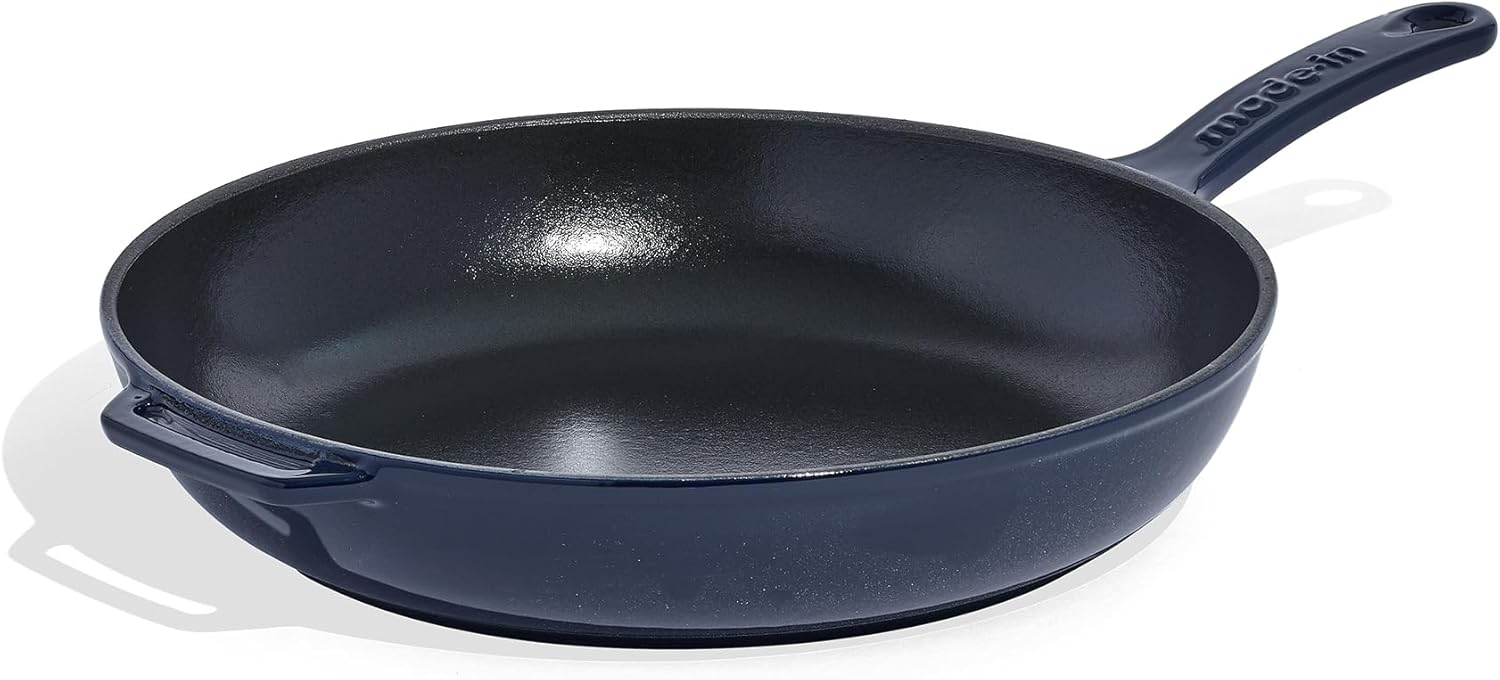 Made In Cookware - Enameled Cast Iron Skillet - Blue - Exceptional Heat Retention & Durability - Professional Cookware - Crafted in France - Induction Compatible