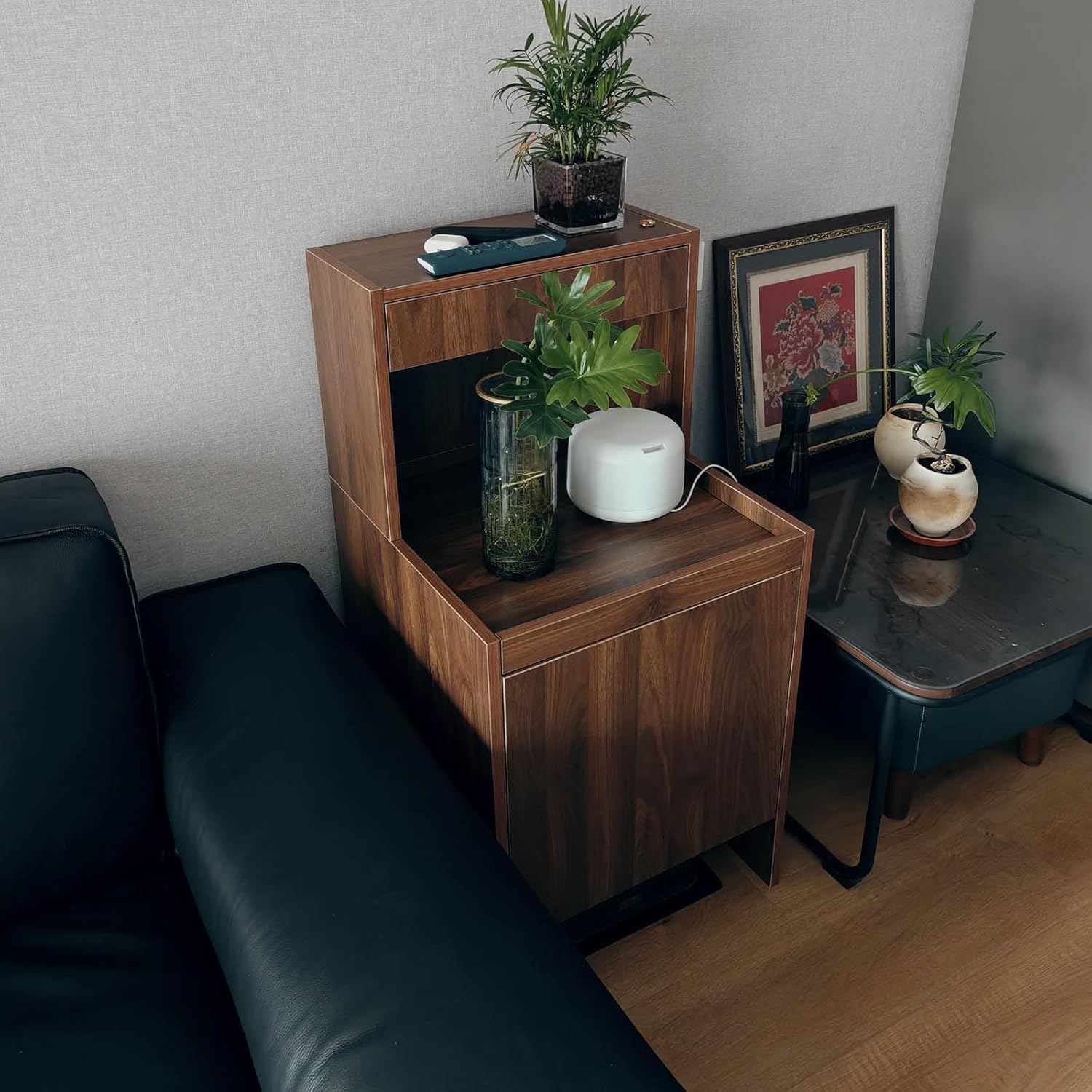 Wood Robot Vacuum Cabinet 39.4″ H Hidden End Side Table with Adjustable Shelf Multi-functional Storage Cabinet with Door for Robot Vacuum Cleaner Easy to Change Water for Living Room Bedroom(Natural)