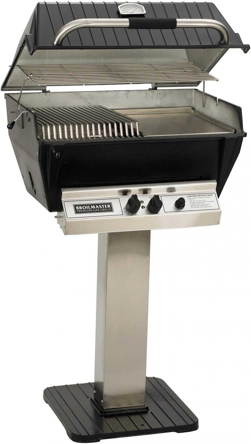 Broilmaster P3-SX Super Premium Propane Gas Grill On Stainless Steel Patio Post