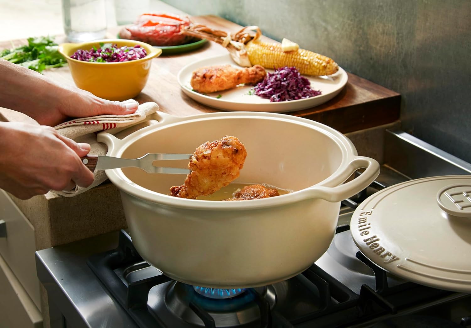 Emile Henry Made in France SUBLIME Ceramic 6 qt. Round Dutch Oven, Crème