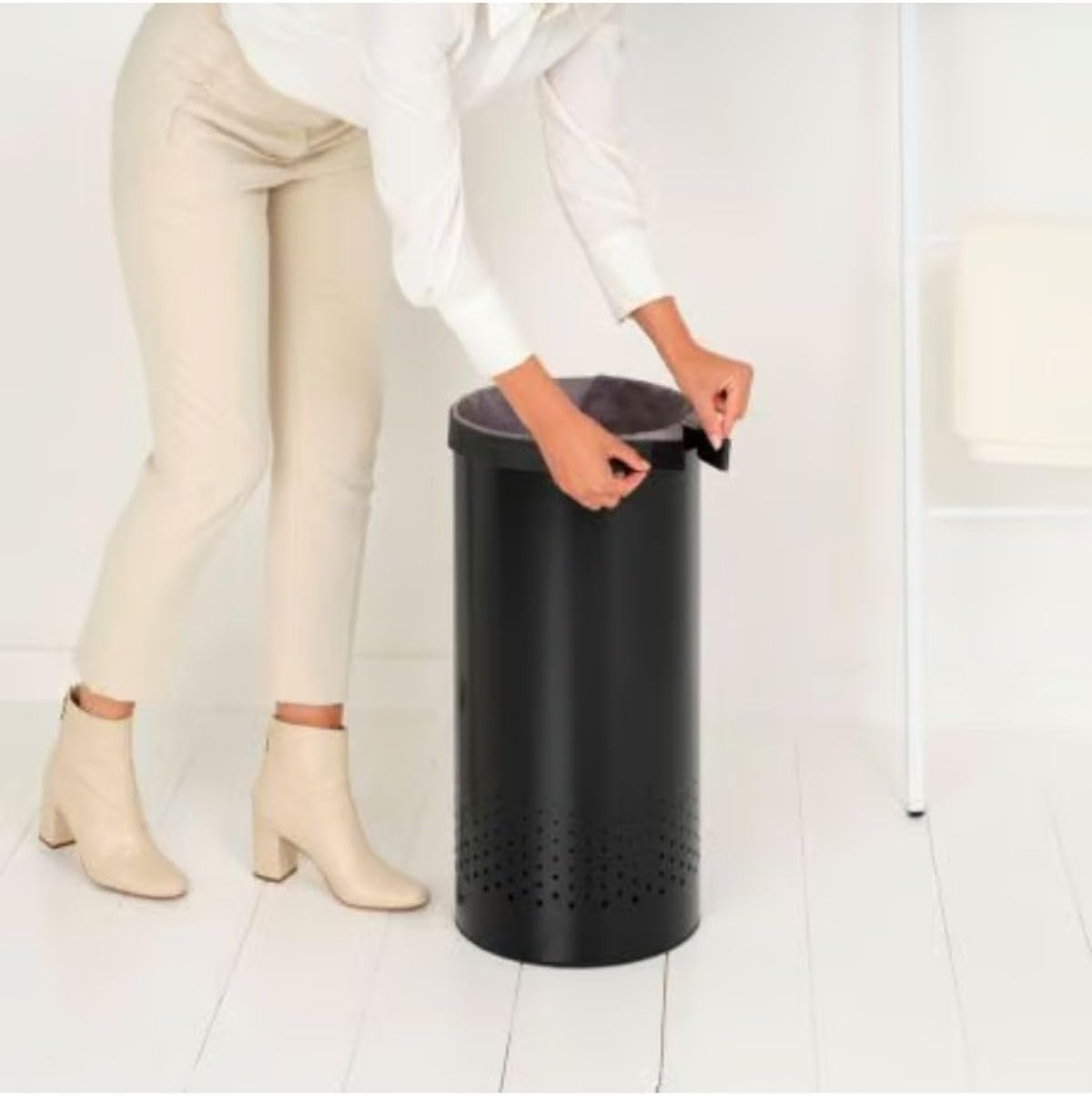 Brabantia Laundry Basket with Lid | 9 Gal Washing Hamper with Removable Cotton Bag & Quick-Drop Opening | Space-Saving Laundry Hamper | Matt Black