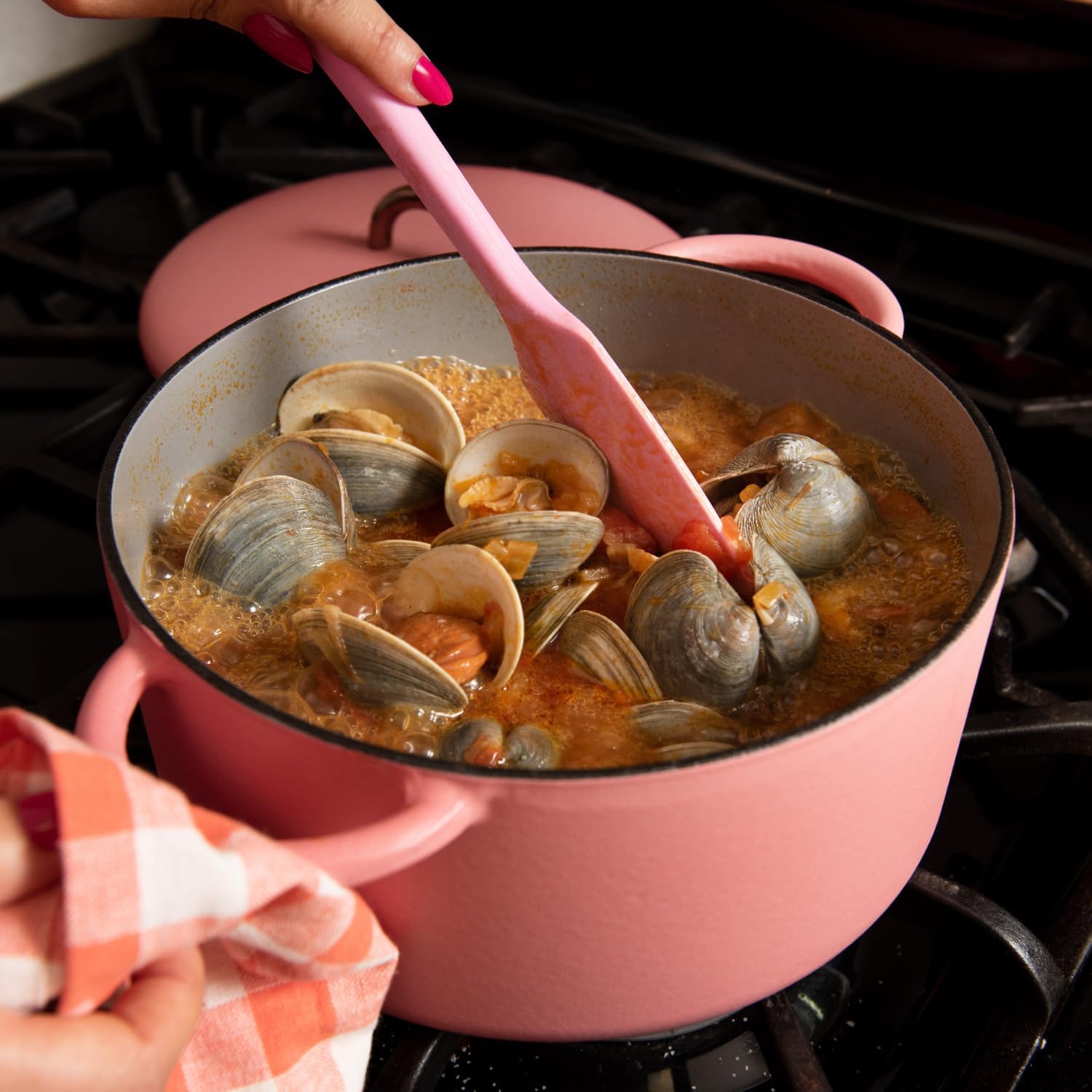 Great Jones Dutch Baby Dutch Oven with Lid (Taffy, 3.5-Quart) | Enameled Cast Iron, Round Shape | Safe for Stovetops & Ovens up to 500°F | Space-Saving & Dishwasher-Friendly | Small-Batch Cooking