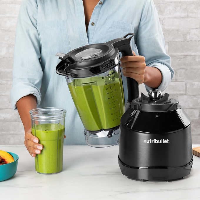 Nutribullet Digital Smart Touch Combo with Single-Serve Cups 1500 Watt Large Capacity Blender