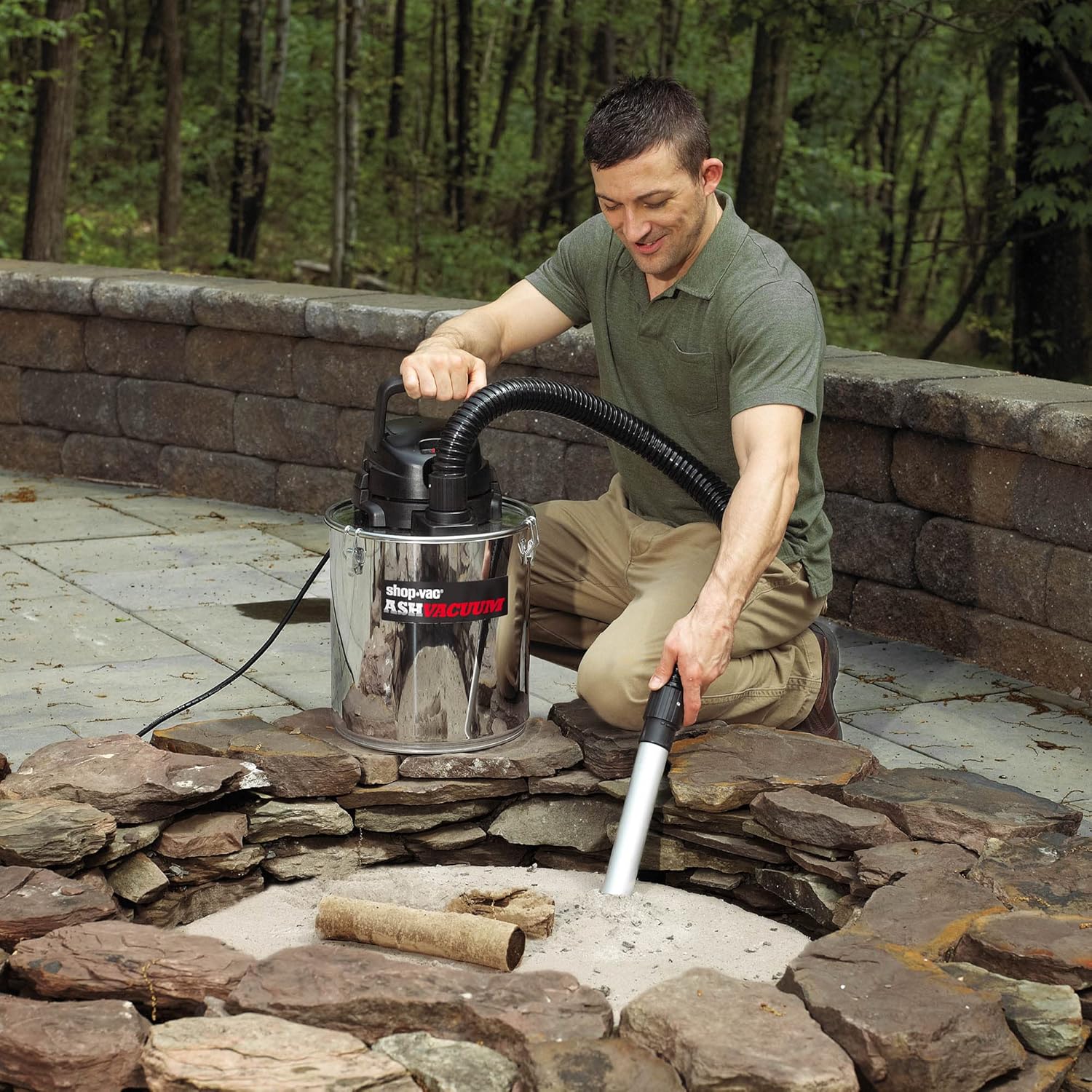 Shop-Vac 4 Gallon 2.0 Peak HP Ash Vacuum, 7.0 Amps Ash Vac Cleaner with HEPA Filter, Hose and Accessories for Fireplaces, Wood Stoves, Pellet Stoves and BBQ Grills. 4040988