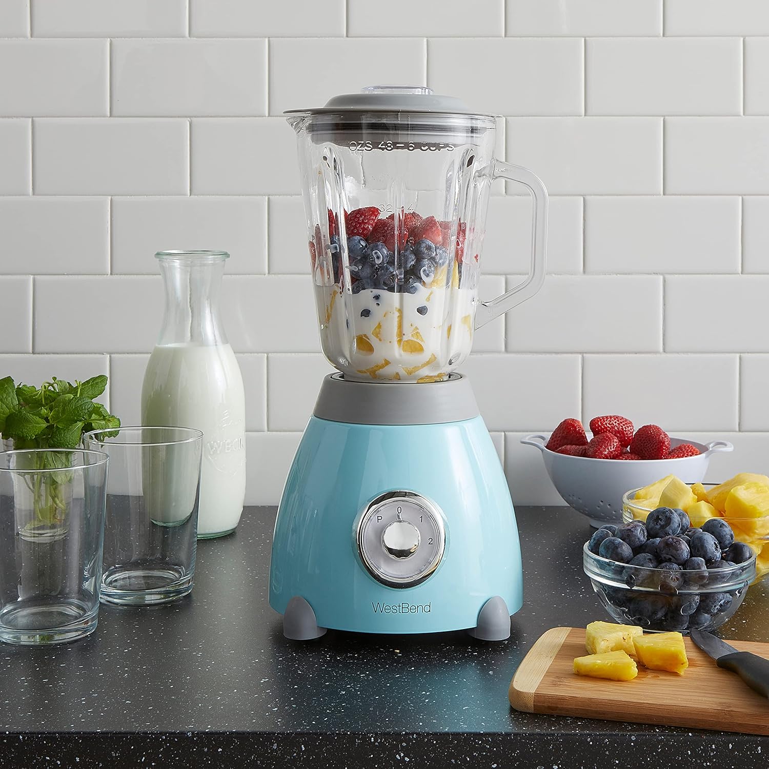 West Bend Blender Retro-Styled 3 Speeds with 48 oz Glass Blending Jar and Stainless Steel Blade, 500-Watts, Blue