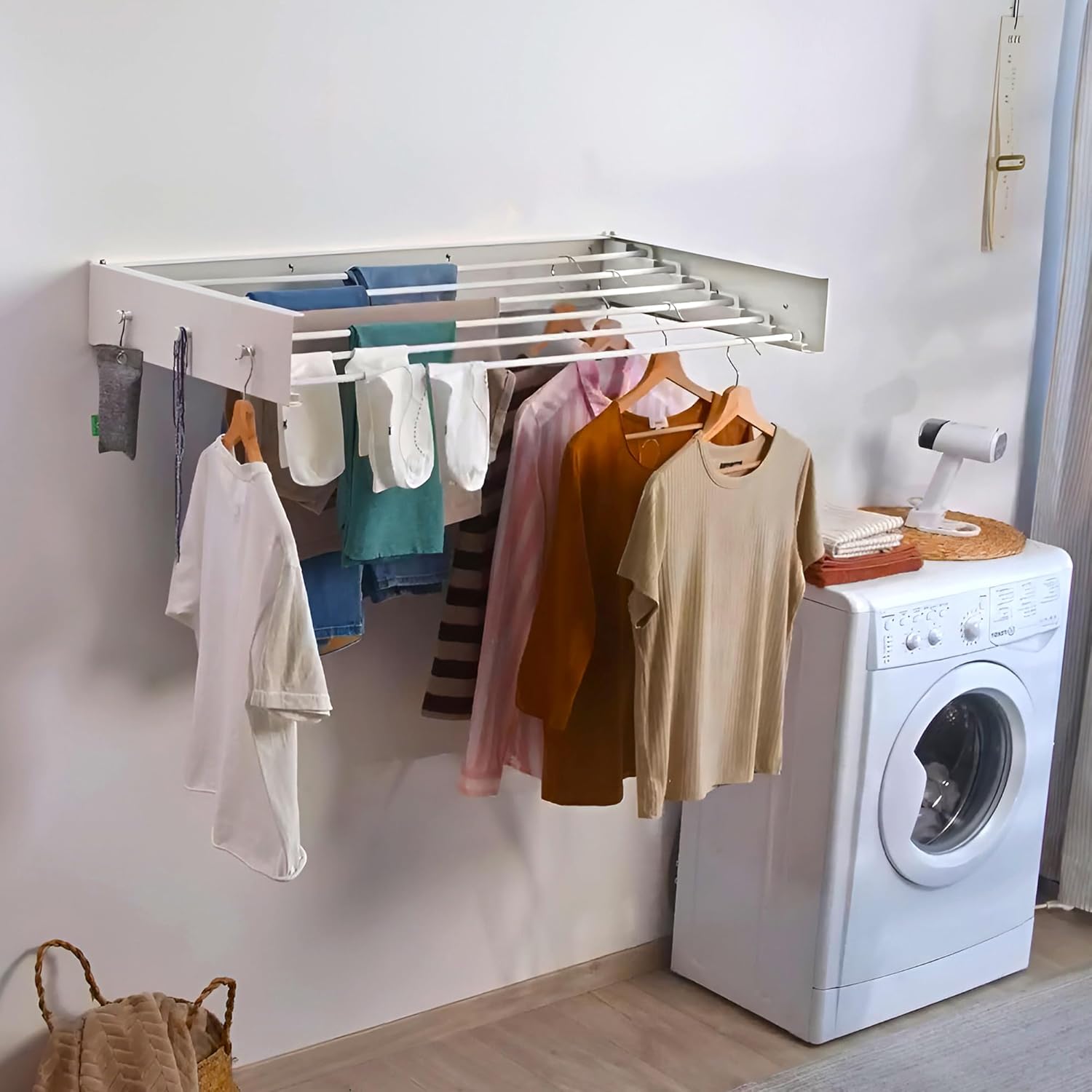 Wall Mounted Drying Racks for Laundry (31.5 Inches Wide) – Retractable Clothes Drying Rack Wall Mounted with Carbon Steel Panel 6 Knobs & 5 Aluminium rods, Wall Drying Rack with Screws (White)