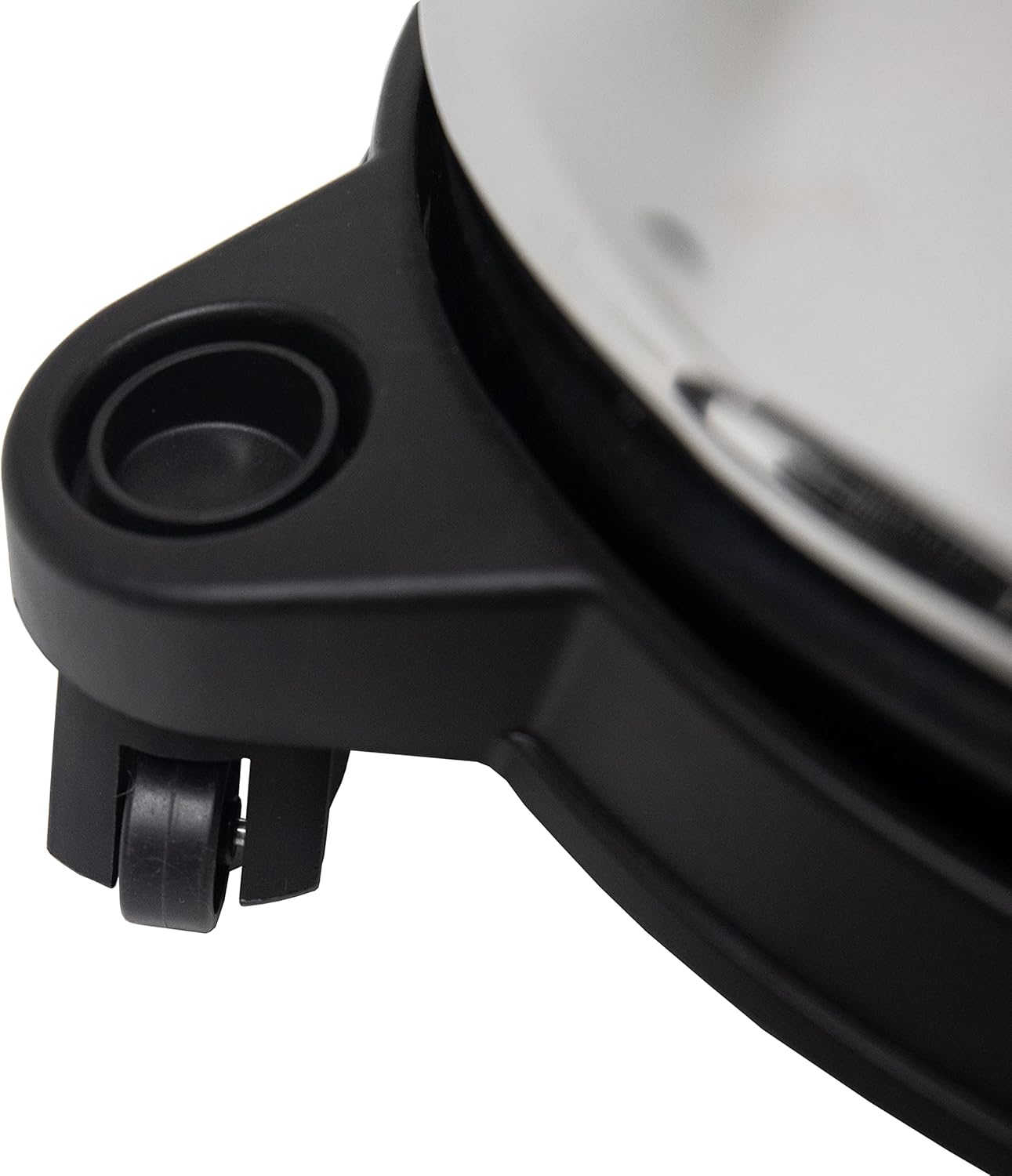 Cleveland Iron Works 6.5 Gallon Ash Vacuum Cleaner Stainless Steel