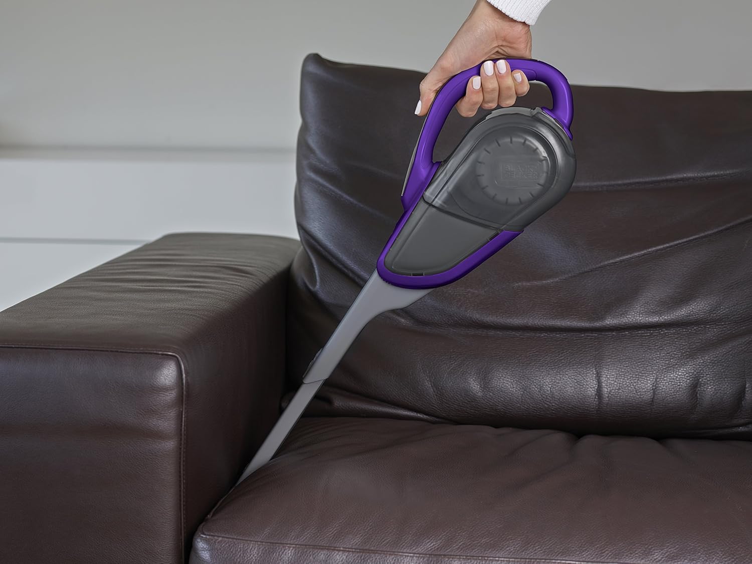 SVJ520BFSP-QW - Aspirador 2en1 18V 2Ah con tecnología Smart TECH™ Incluye cepillo para mascotas y filtro con Aroma de algodón. Cargador Base. Se mantiene de Pie. Boquilla extensible y cepillo