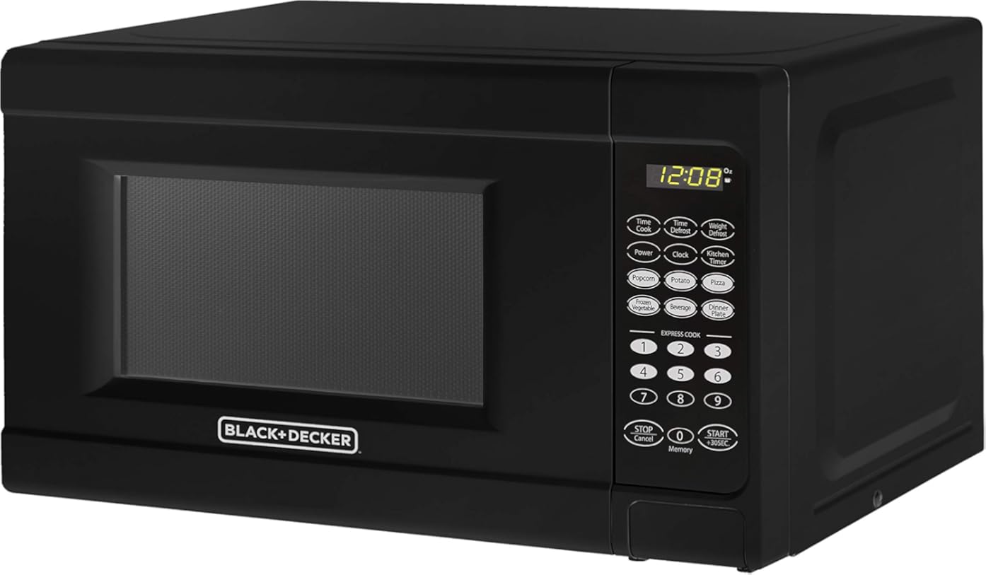 Black & Decker EM720CPI-PMB 700-watt Microwave, 0.7 Cubic Feet, Black