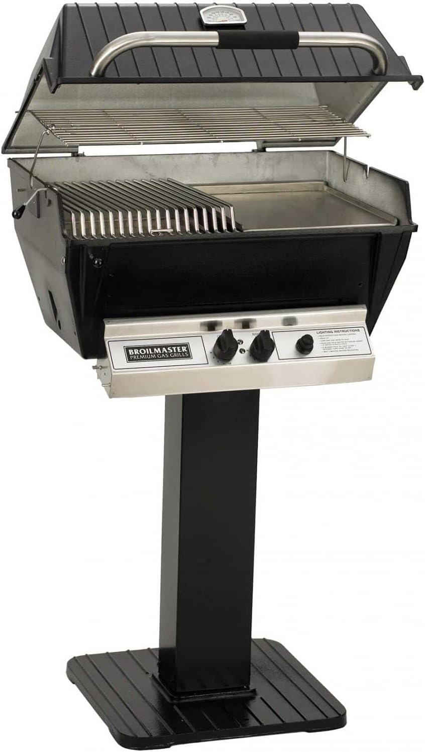 Broilmaster P3-SX Super Premium Propane Gas Grill On Black Patio Post