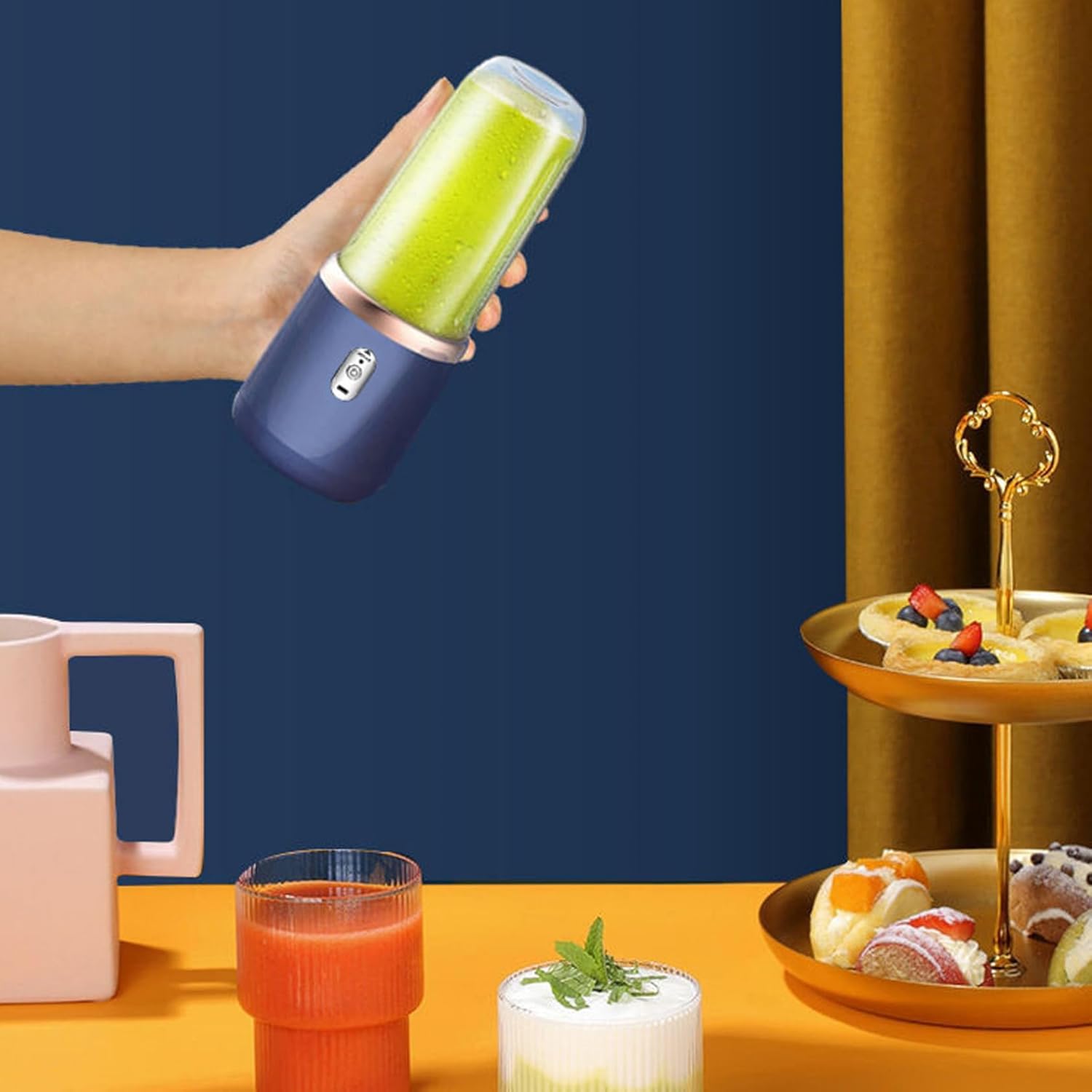 Portable Blender 400ml Personal Juicer with 6 Blades On the Go Blender with Lid USB Rechargeable Mini Blender Cup for Sports Travel and Outdoors