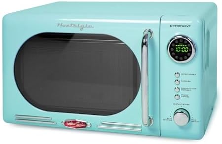 Retro 0.7 Cu. ft. 700-Watt Countertop Microwave Oven in Aqua - Stylish and Functional Kitchen Essential