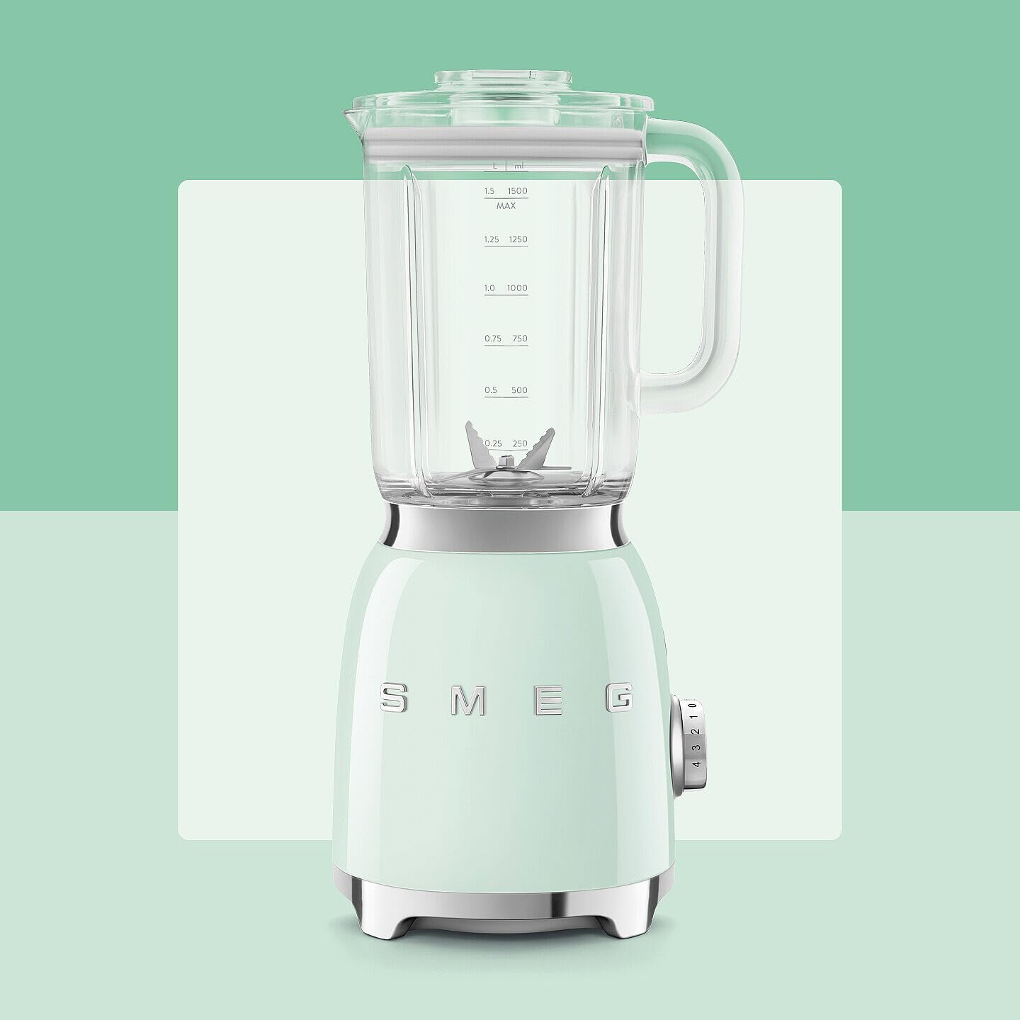 SMEG BLF03 Retro Style Blender – 600W Countertop Blender with 48 oz BPA-Free Jug, 3 Speeds + Pulse, Ice Crush & Smoothie Functions – 50s-Inspired Design-Pastel Green