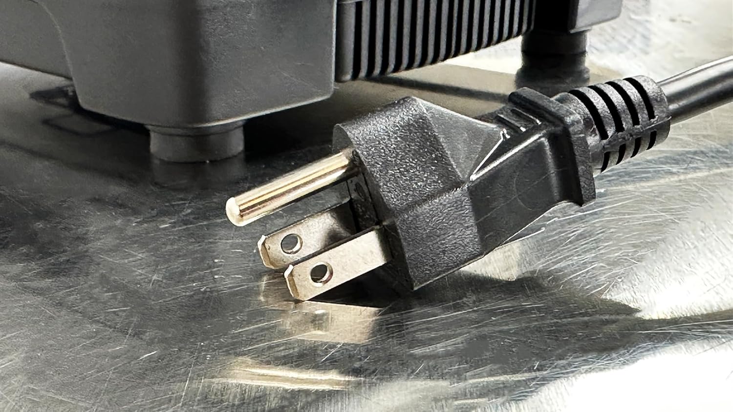 Commercial Blender HS-226, 4000ml BPA-Free Jar, 1400W High Speed Motor, 8 Stainless Steel Blades HS-226 ETL