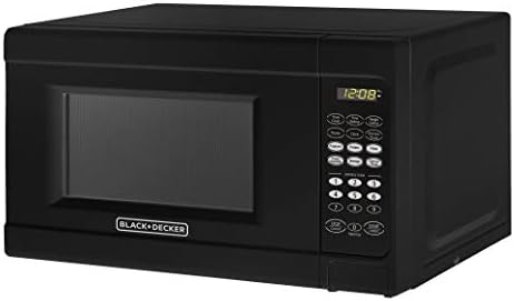 Black & Decker EM720CPI-PMB 700-watt Microwave, 0.7 Cubic Feet, Black