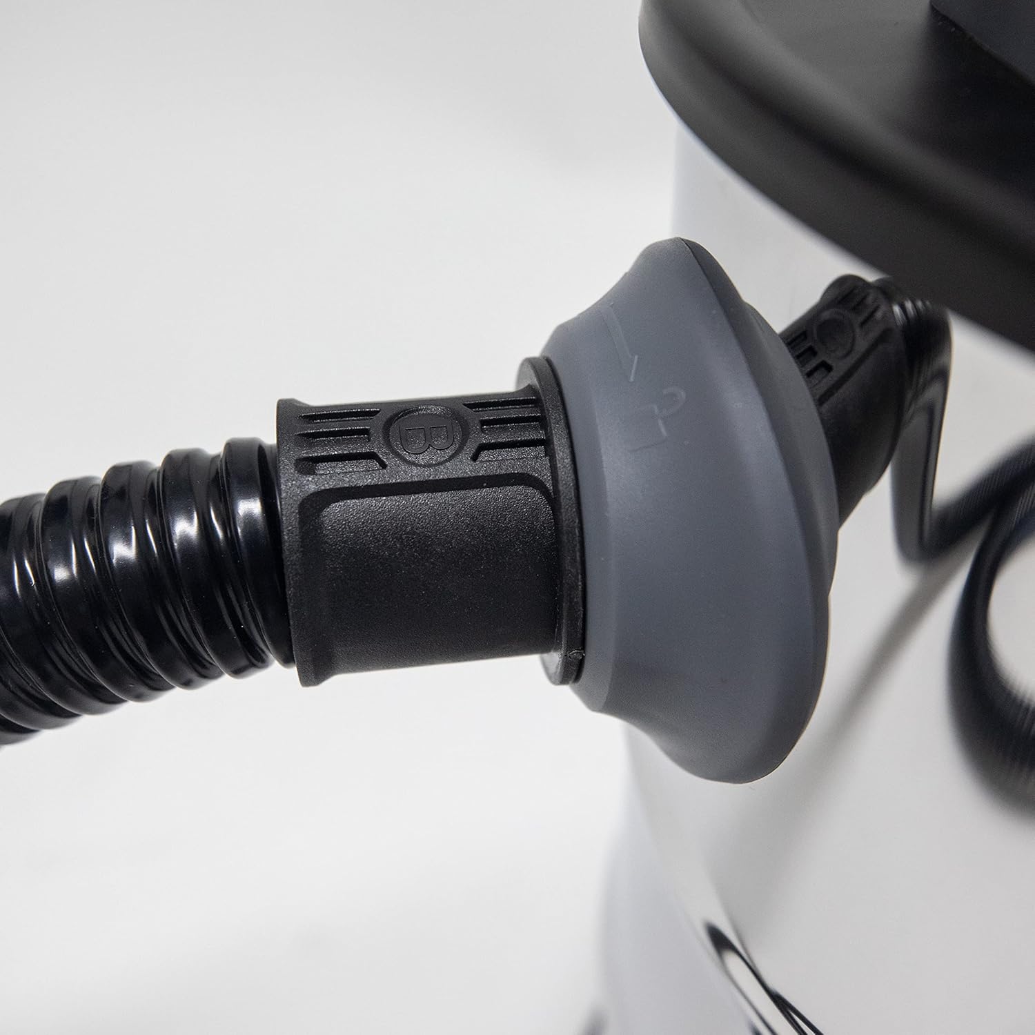 Cleveland Iron Works 6.5 Gallon Ash Vacuum Cleaner Stainless Steel