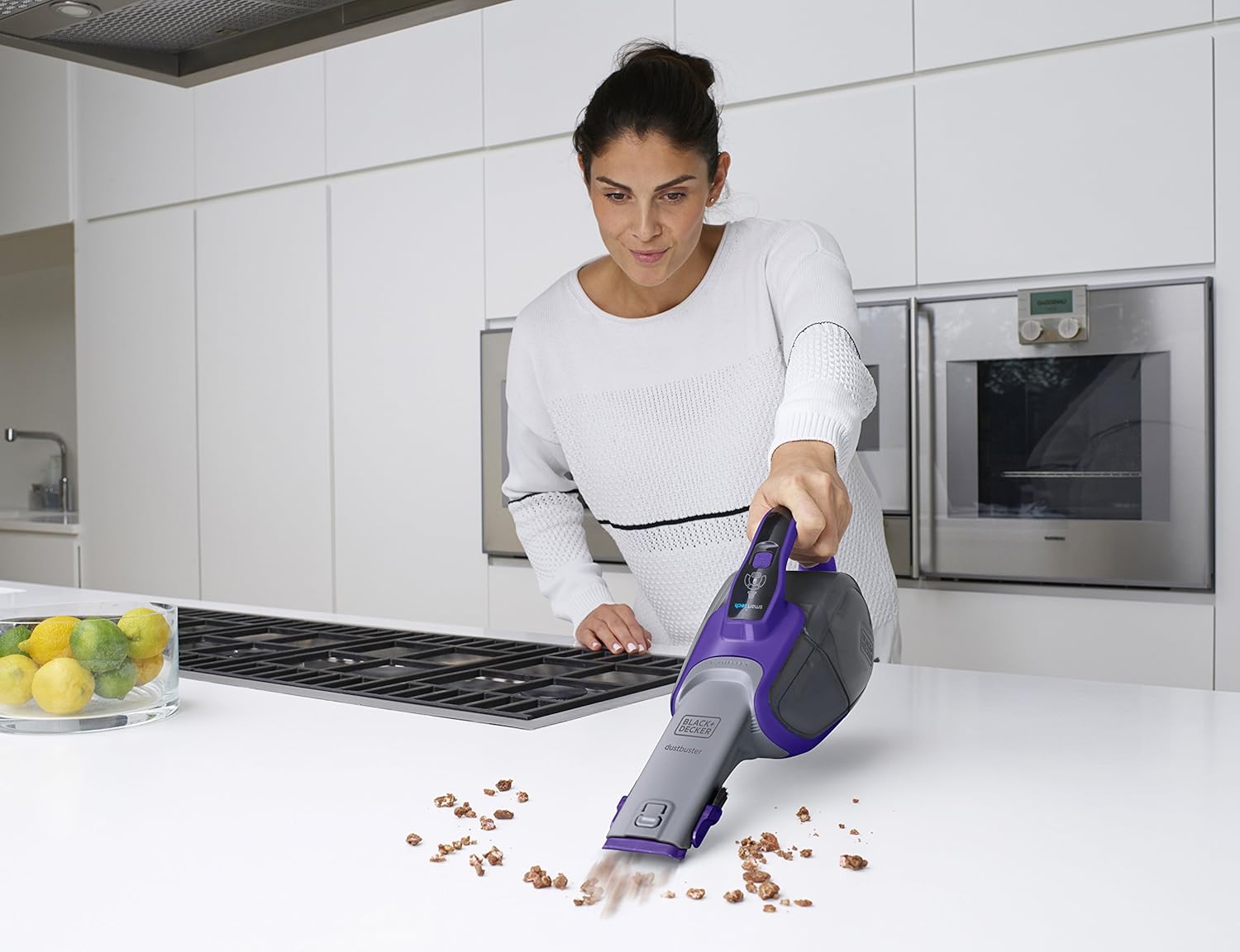 SVJ520BFSP-QW - Aspirador 2en1 18V 2Ah con tecnología Smart TECH™ Incluye cepillo para mascotas y filtro con Aroma de algodón. Cargador Base. Se mantiene de Pie. Boquilla extensible y cepillo